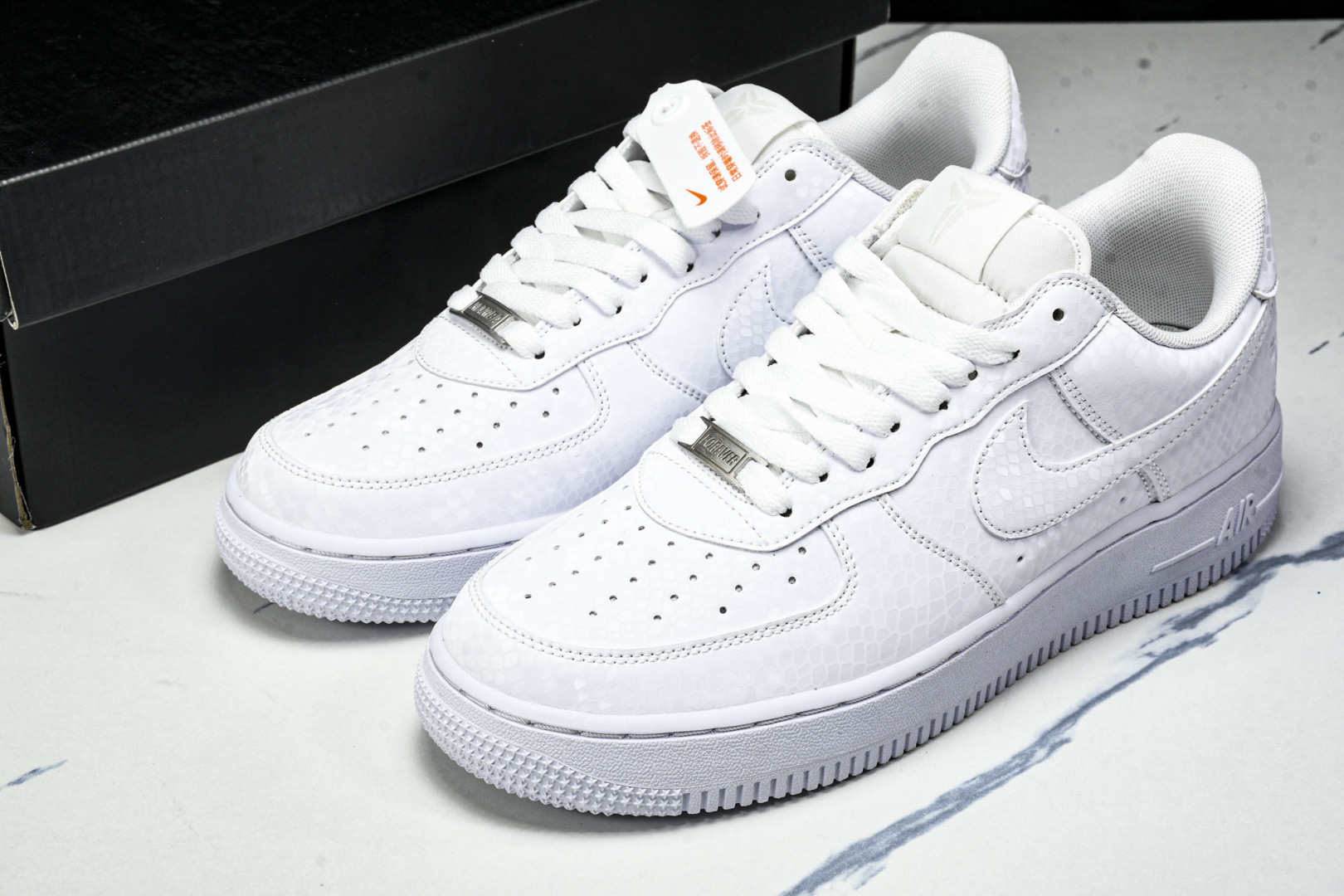  NK Kobe x Nike Air Force 1'07 Low 科比 空军一号低帮休闲板鞋 IB0