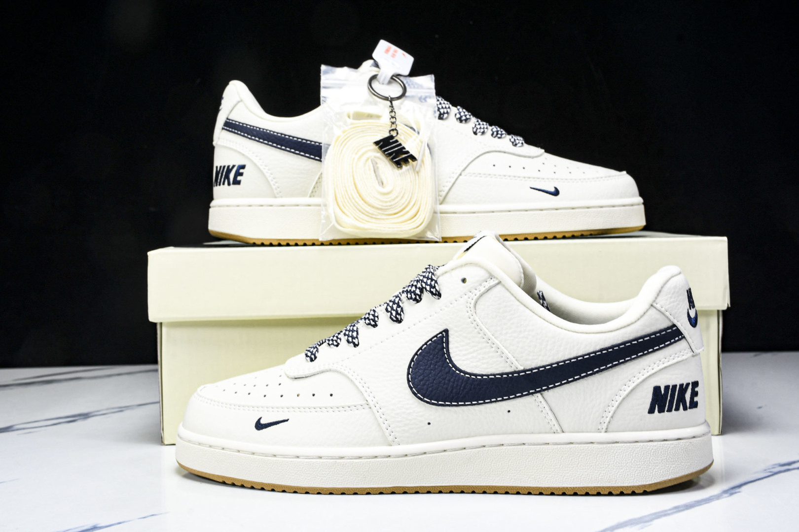  NK Air Force 1 空军一号官方货号CS5288 015 尺寸 36 36.5 37.5 3
