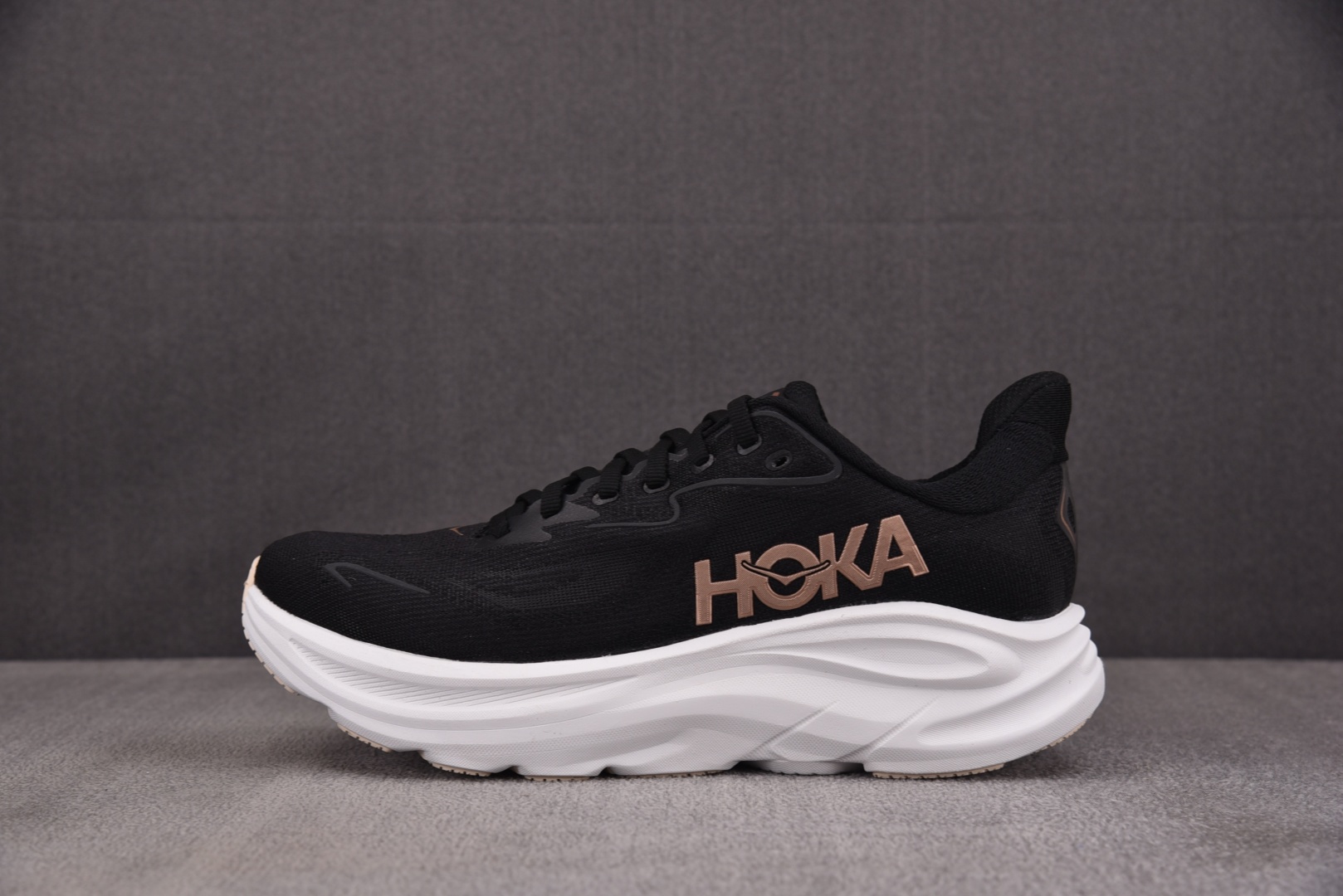 Hoka 尺码36-45

纯原版出品-Hoka One One Clifton 10 Black Ro