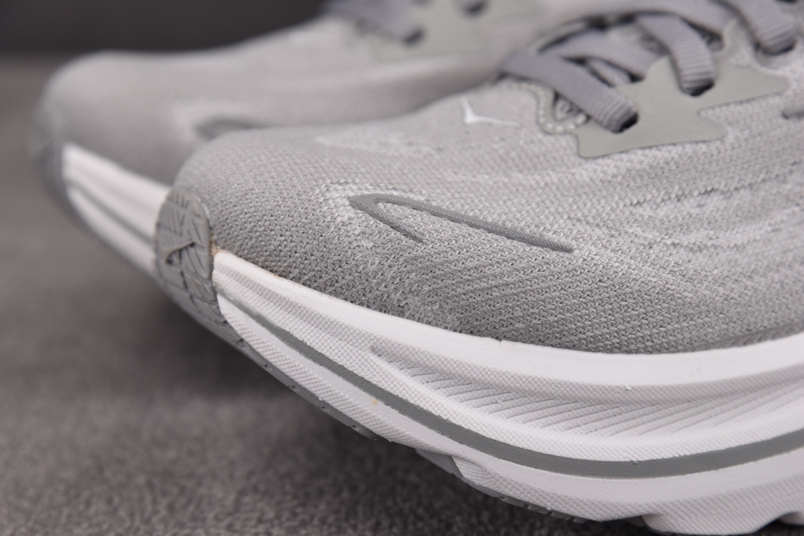 Hoka 尺码36-45

纯原版出品-Hoka One One Clifton 10 Stellar 