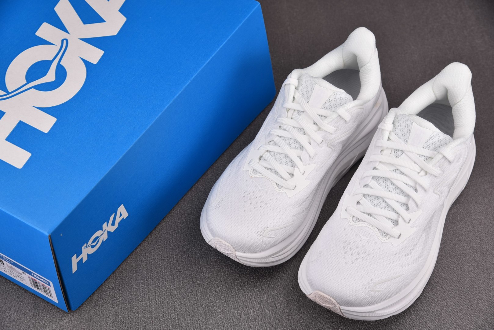 Hoka 尺码36-45

纯原版出品-Hoka One One Clifton 10 White (W