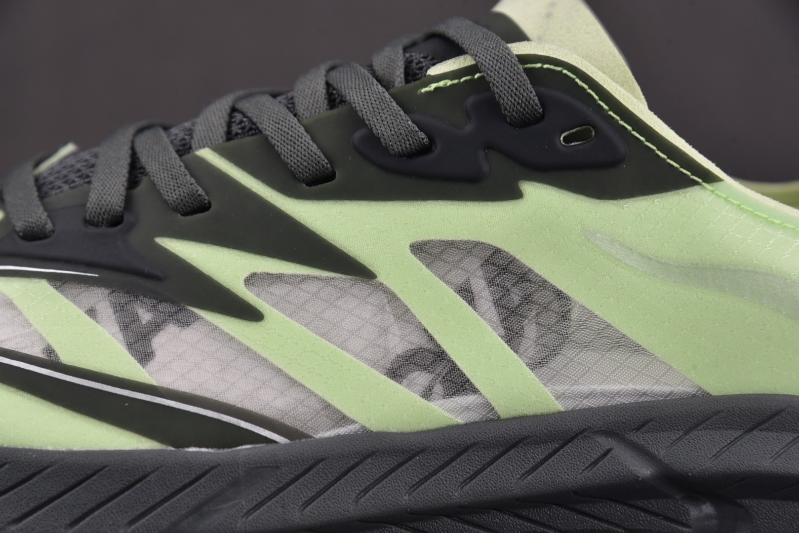 Hoka 尺码36-45

纯原版出品-Hoka One One Mafate Speed 4 Lite