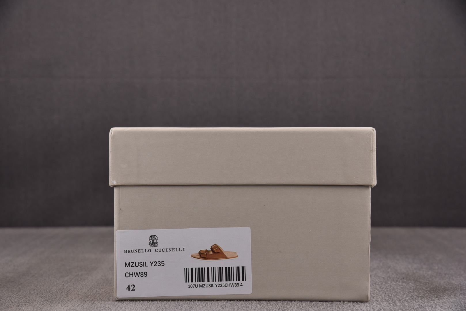 Brunello 尺码39-45

纯原版出品- 顶奢老钱品牌 Brunello Cucinelli 布