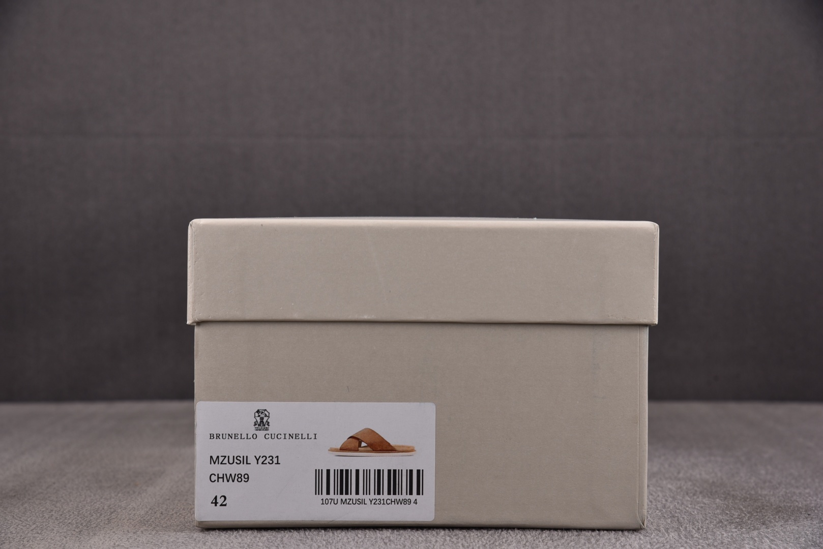Brunello 尺码39-45

纯原版出品- 顶奢老钱品牌 Brunello Cucinelli 布