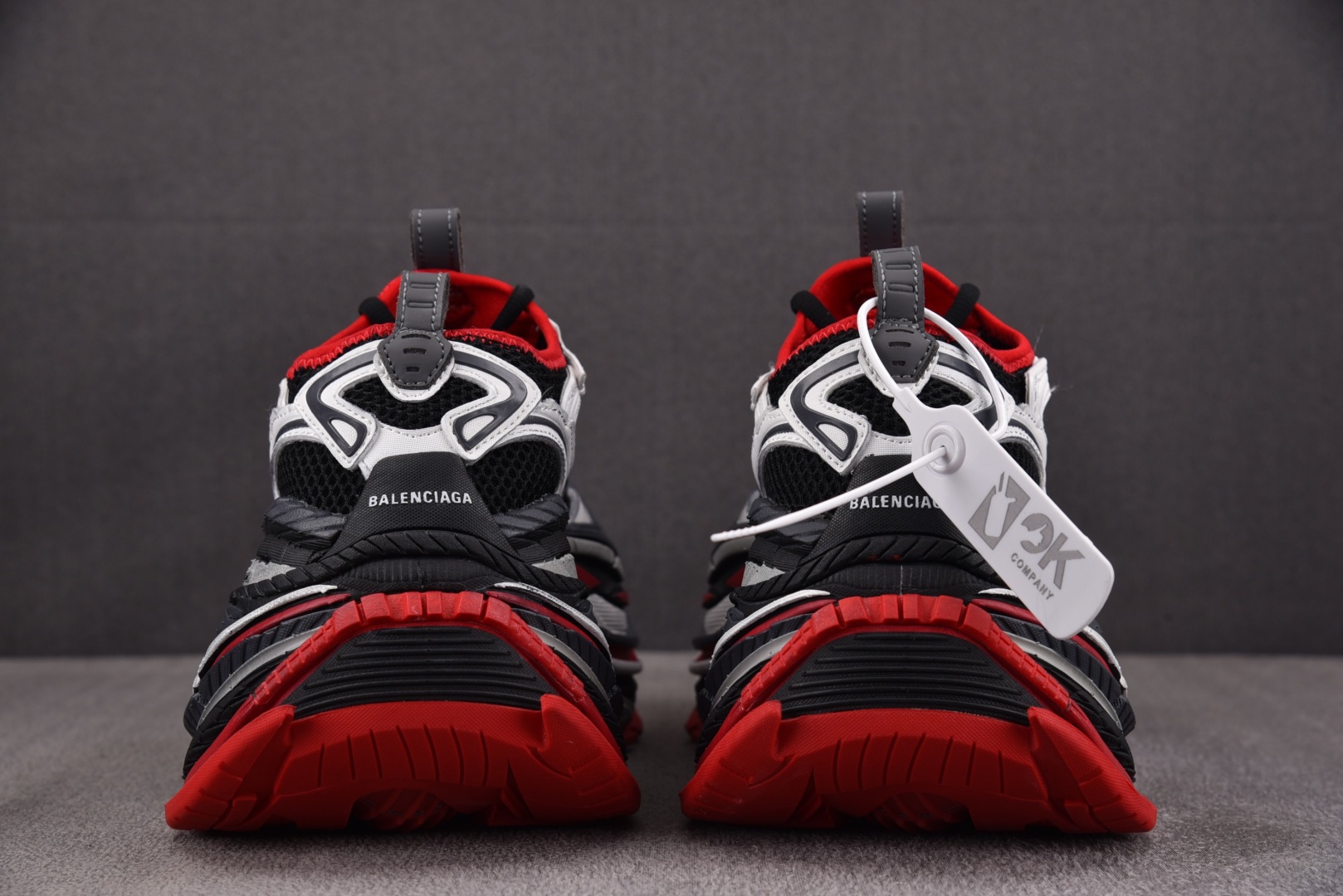 巴黎 尺码35-46

纯原版出品Balenciaga Platform Gray Red 灰红 YZ0