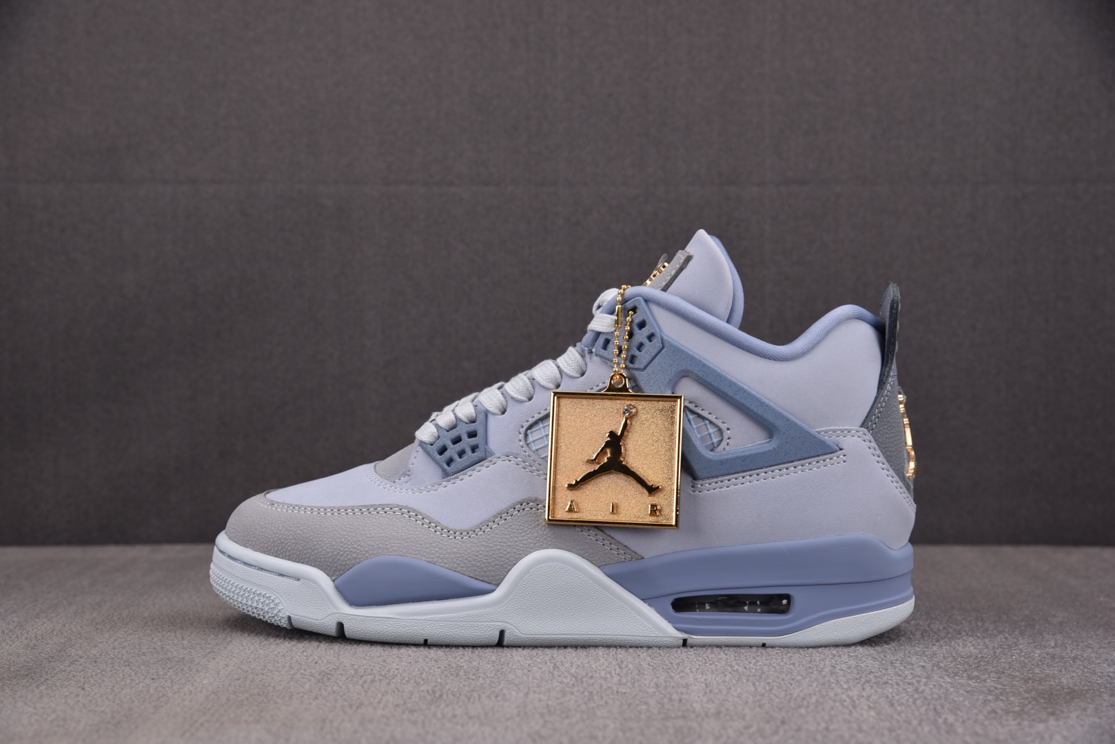 AJ4 尺码40-48.5

纯原版出品-Air Jordan 4 Retro NCAA UCLA 浅蓝