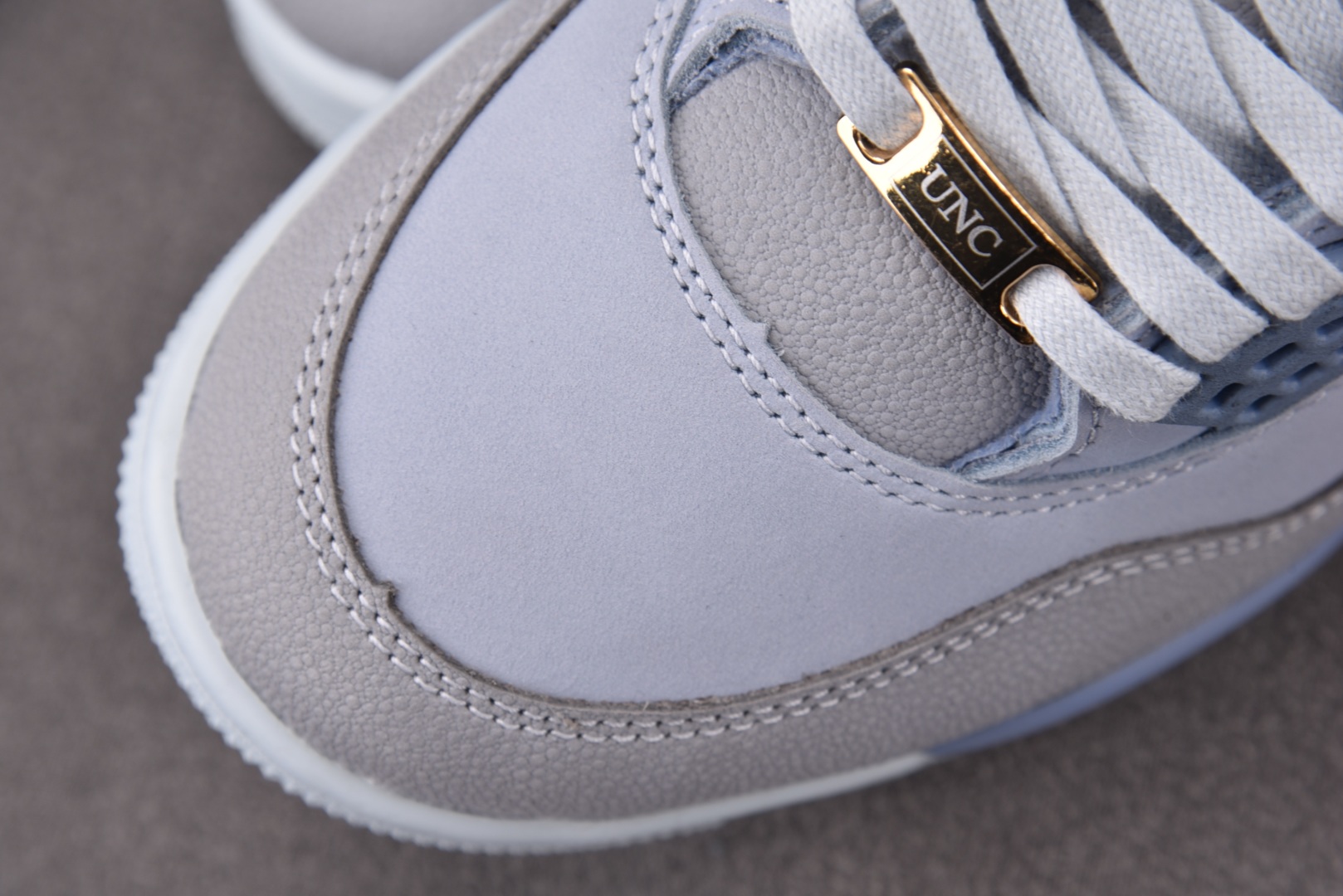 AJ4 尺码40-48.5

纯原版出品-Air Jordan 4 Retro NCAA UCLA 浅蓝