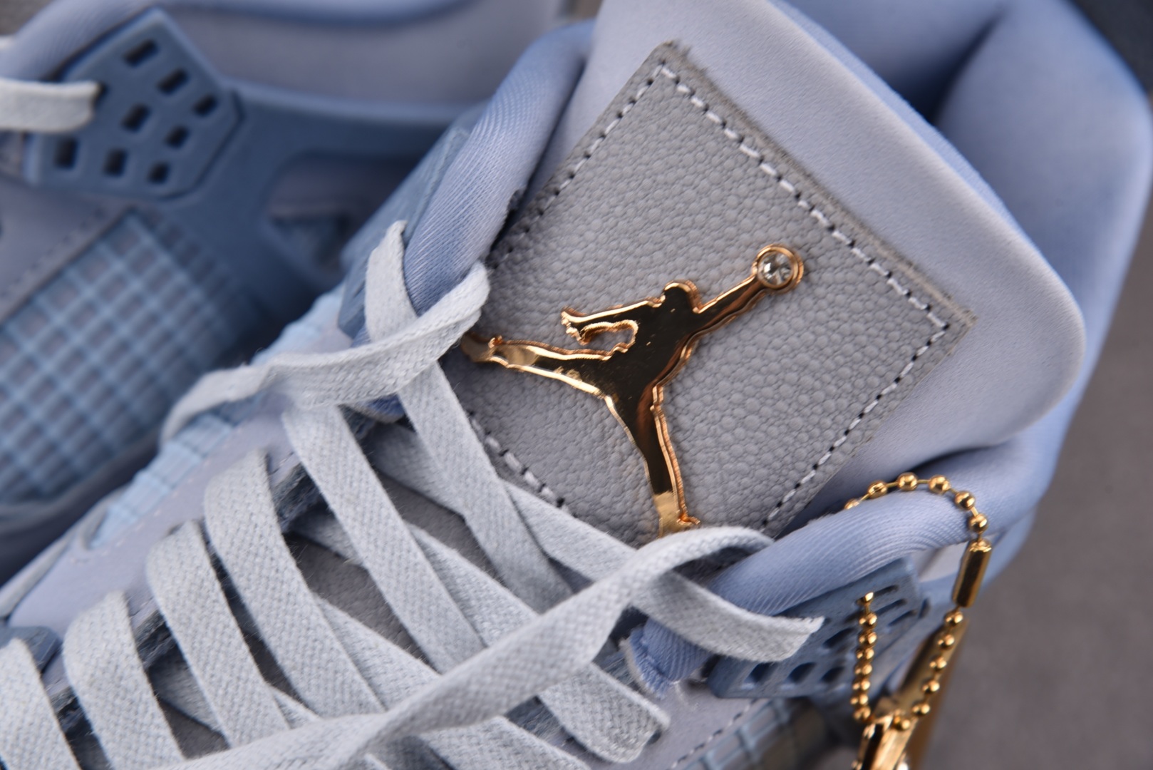 AJ4 尺码40-48.5

纯原版出品-Air Jordan 4 Retro NCAA UCLA 浅蓝