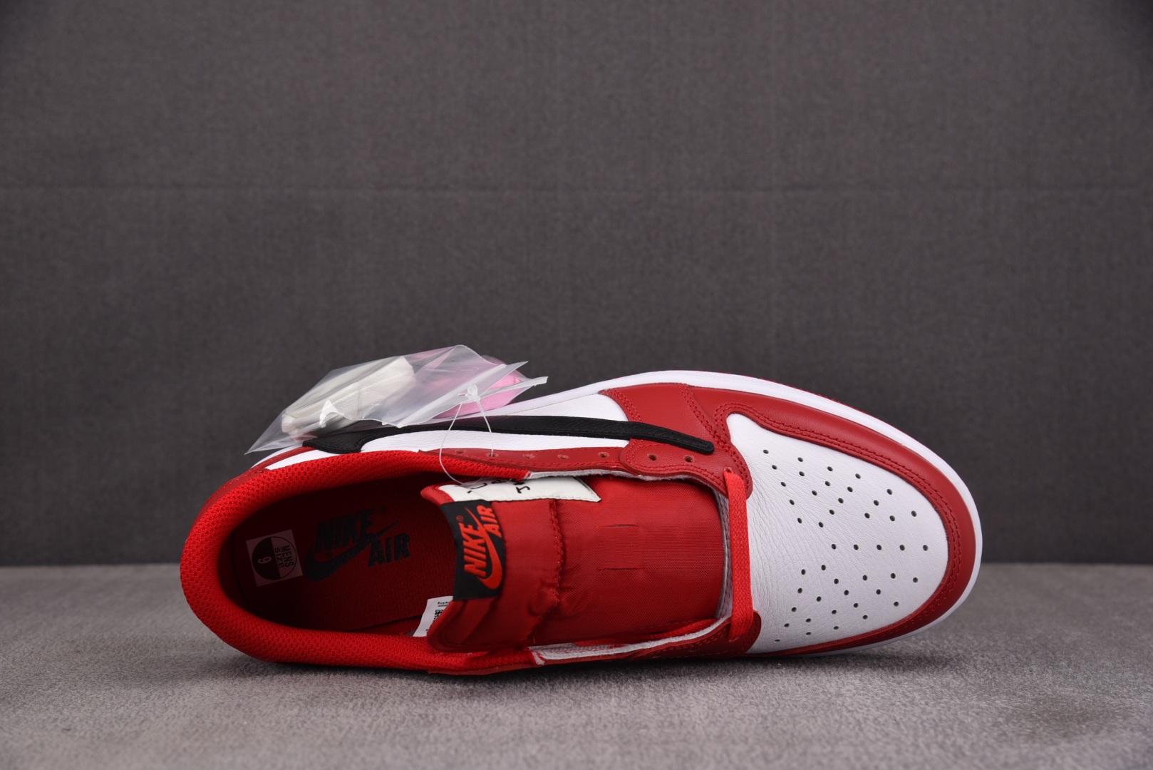 AJ1 Low 尺码36-48.5

纯原版出品-Air Jordan 1 Retro Low OG S