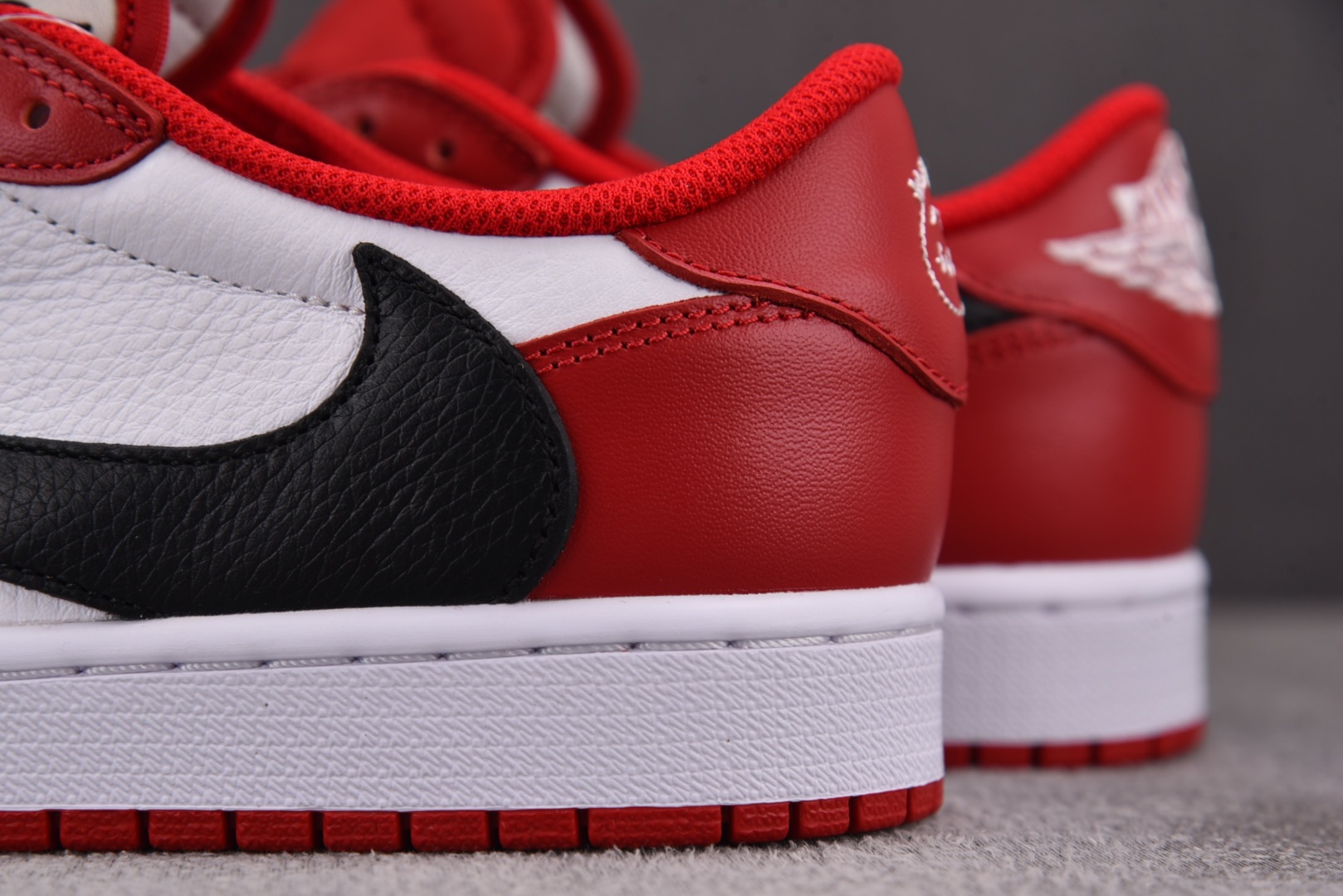AJ1 Low 尺码36-48.5

纯原版出品-Air Jordan 1 Retro Low OG S