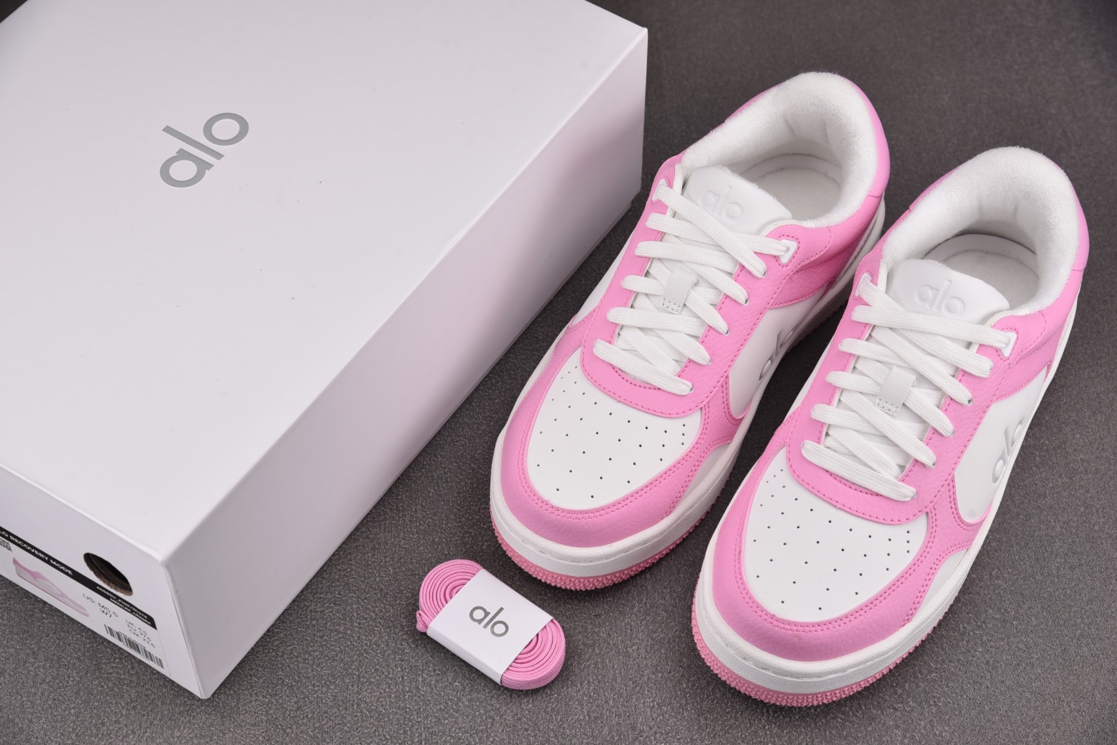 Alo Yoga 尺码36-46

纯原版出品-Alo Yoga Recovery Mode 粉白 YZ
