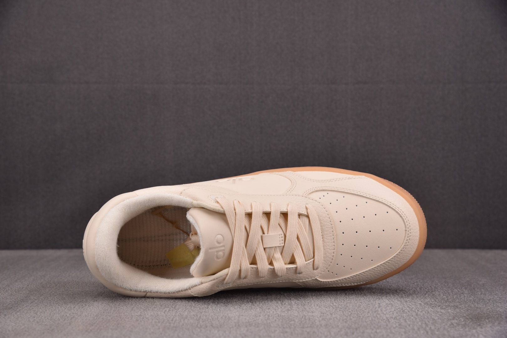 Alo Yoga 尺码36-46

纯原版出品-Alo Yoga Recovery Mode 米白棕 Y