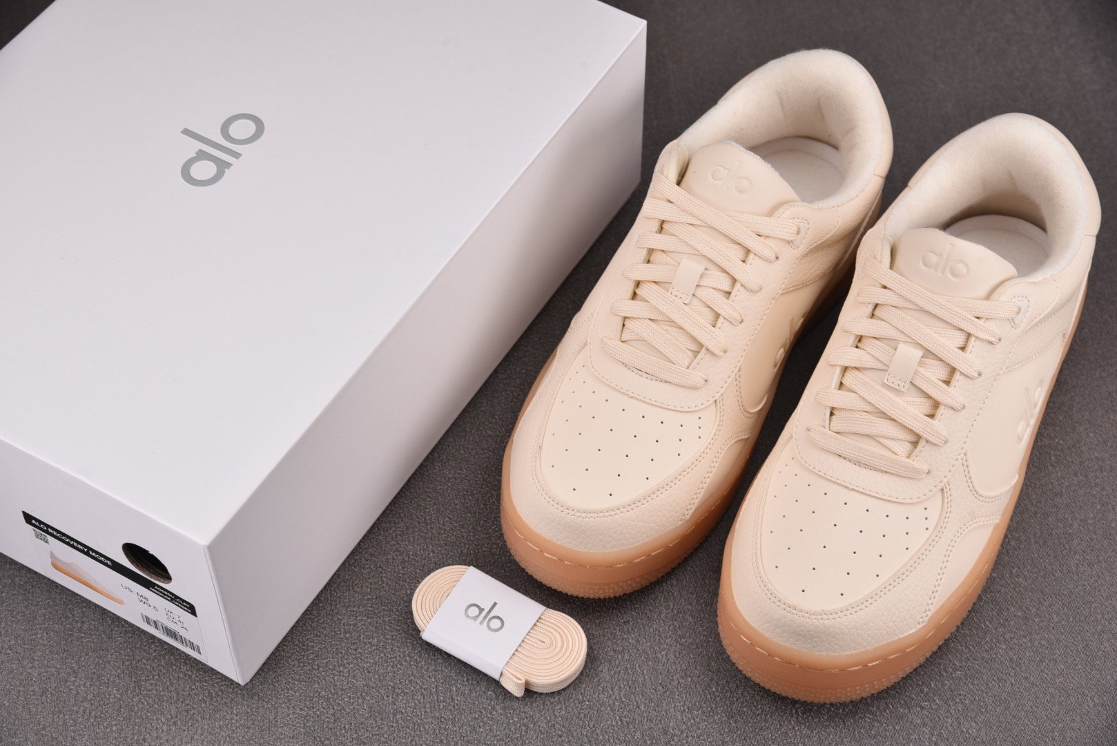 Alo Yoga 尺码36-46

纯原版出品-Alo Yoga Recovery Mode 米白棕 Y