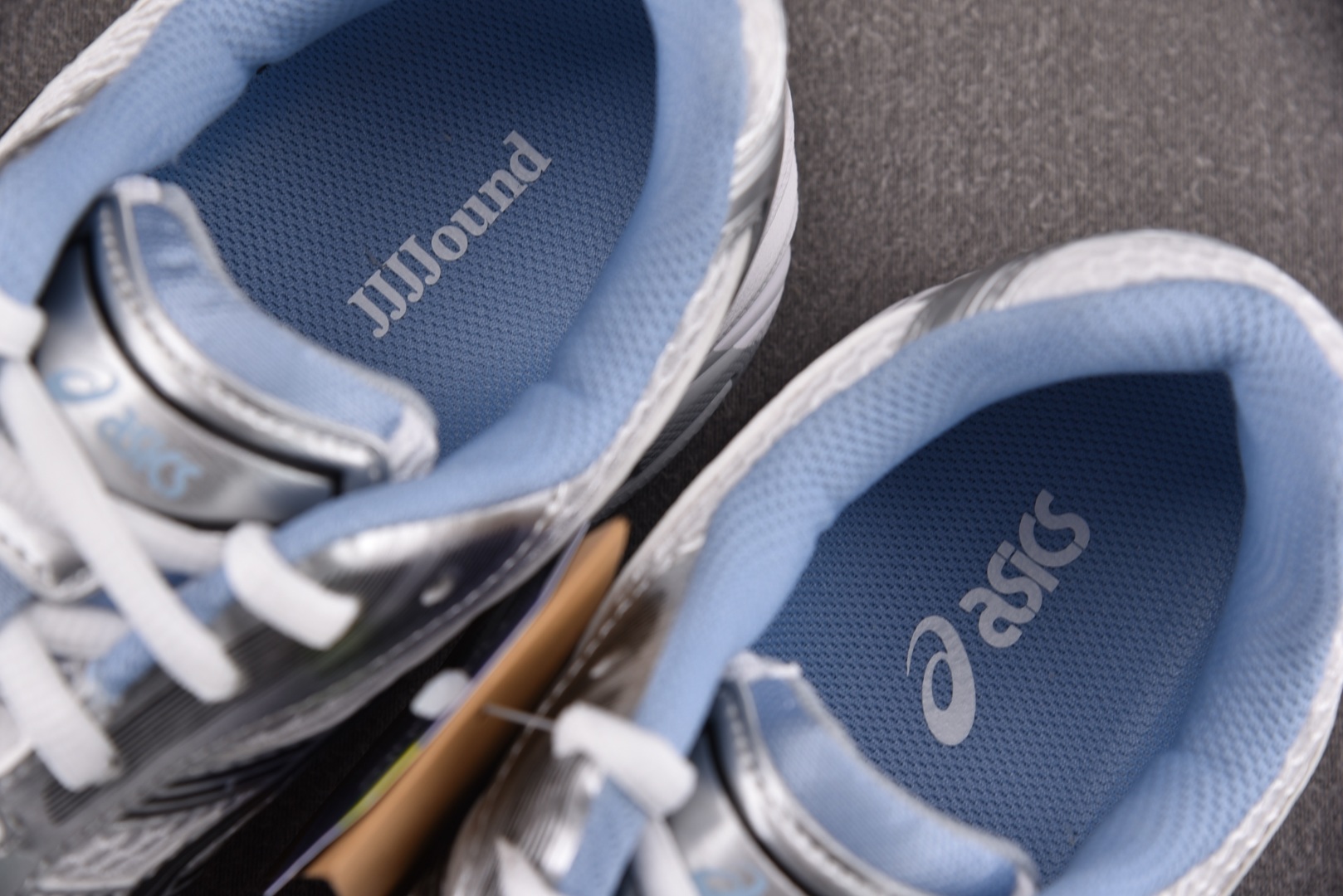 ASICS 尺码36-47

纯原版出品-ASICS Gel-Kayano 14 JJJJound Wh