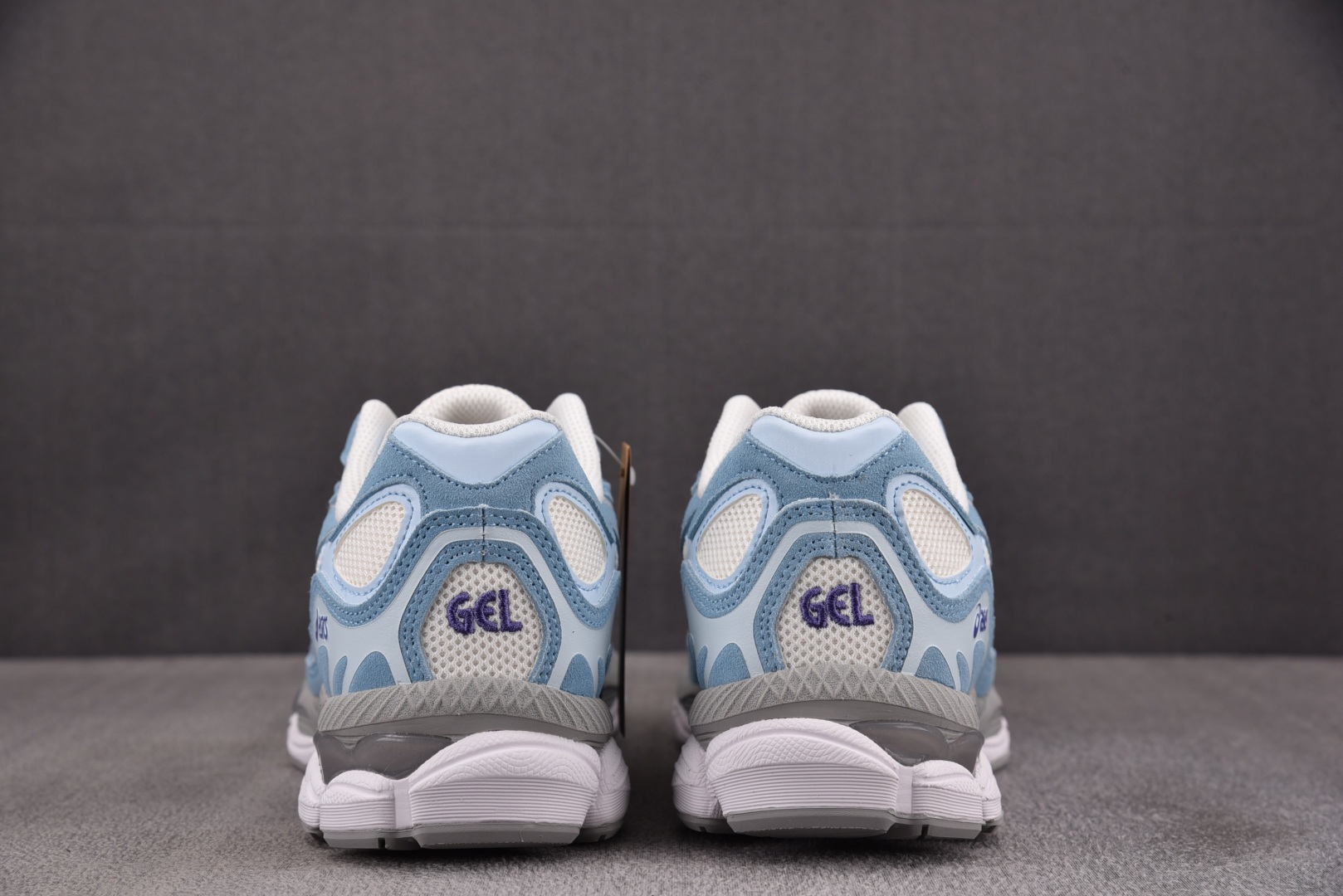ASICS 尺码36-47

纯原版出品-ASICS Gel-NYC Cream Arctic Sky 