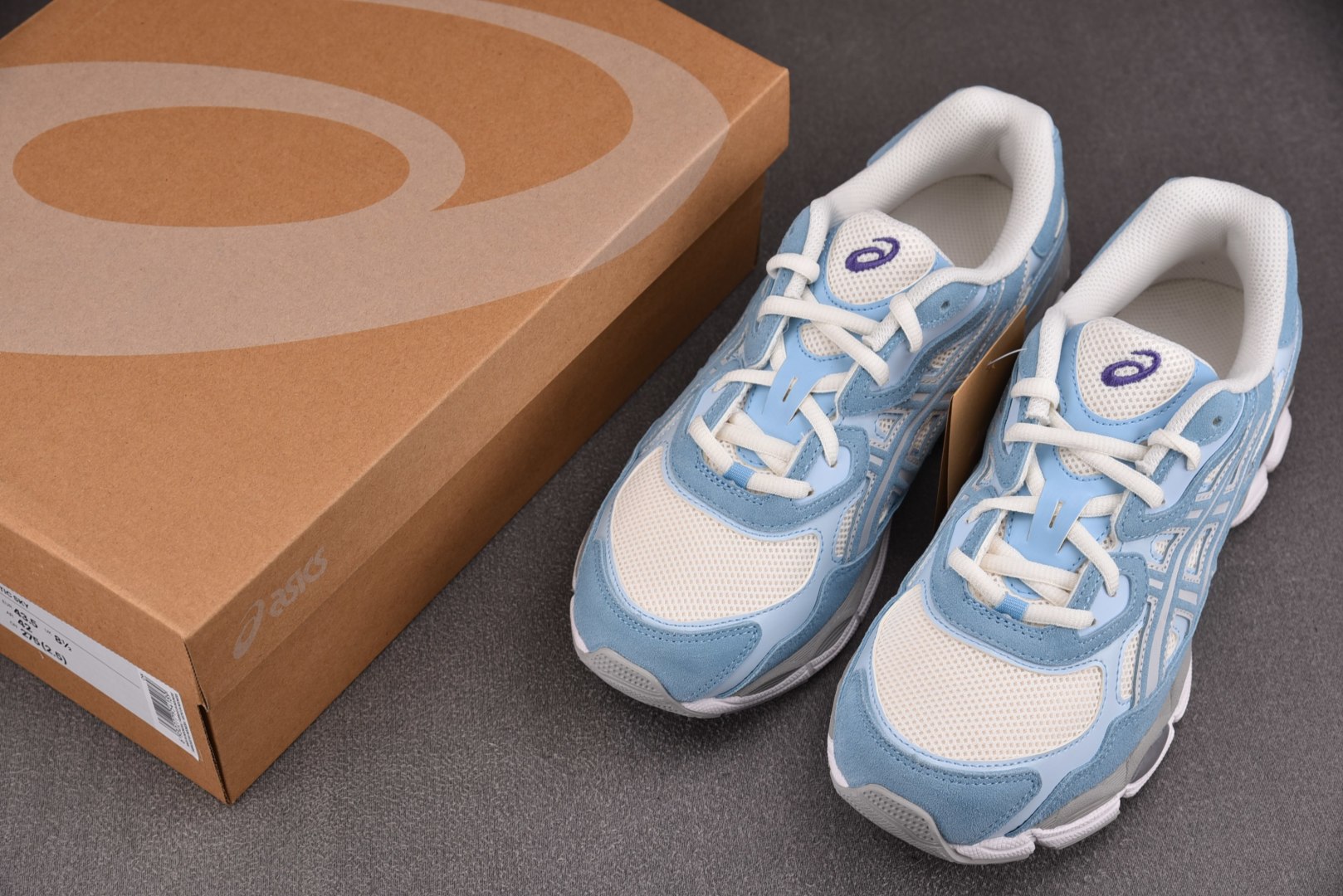 ASICS 尺码36-47

纯原版出品-ASICS Gel-NYC Cream Arctic Sky 