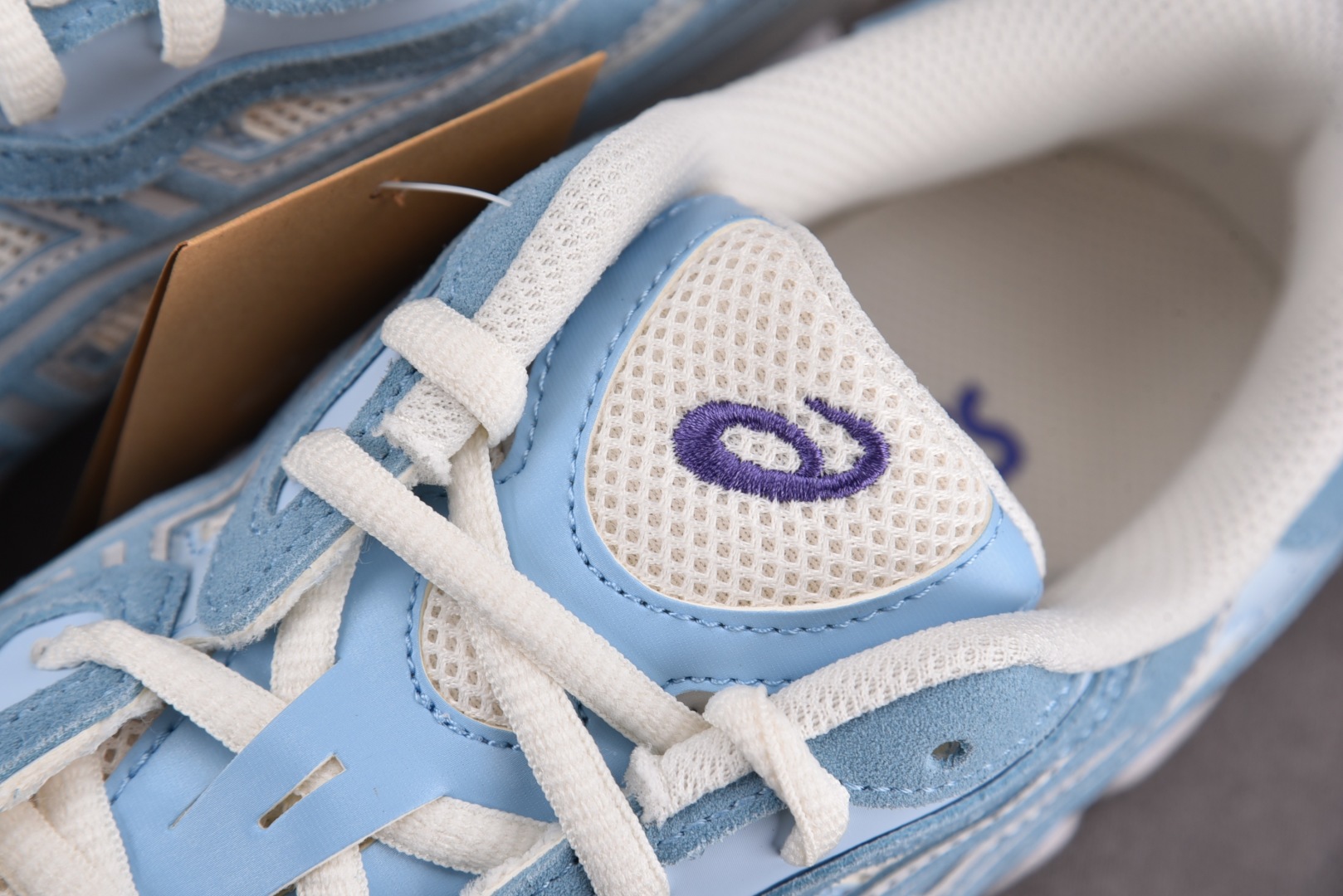 ASICS 尺码36-47

纯原版出品-ASICS Gel-NYC Cream Arctic Sky 