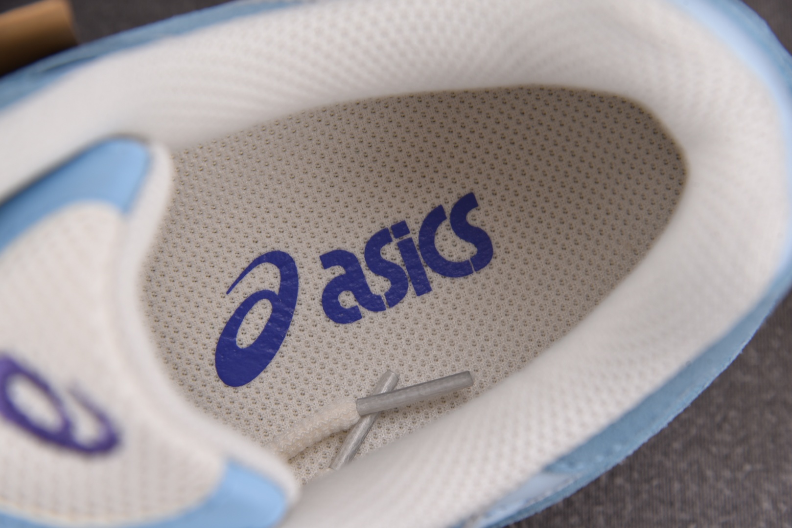 ASICS 尺码36-47

纯原版出品-ASICS Gel-NYC Cream Arctic Sky 