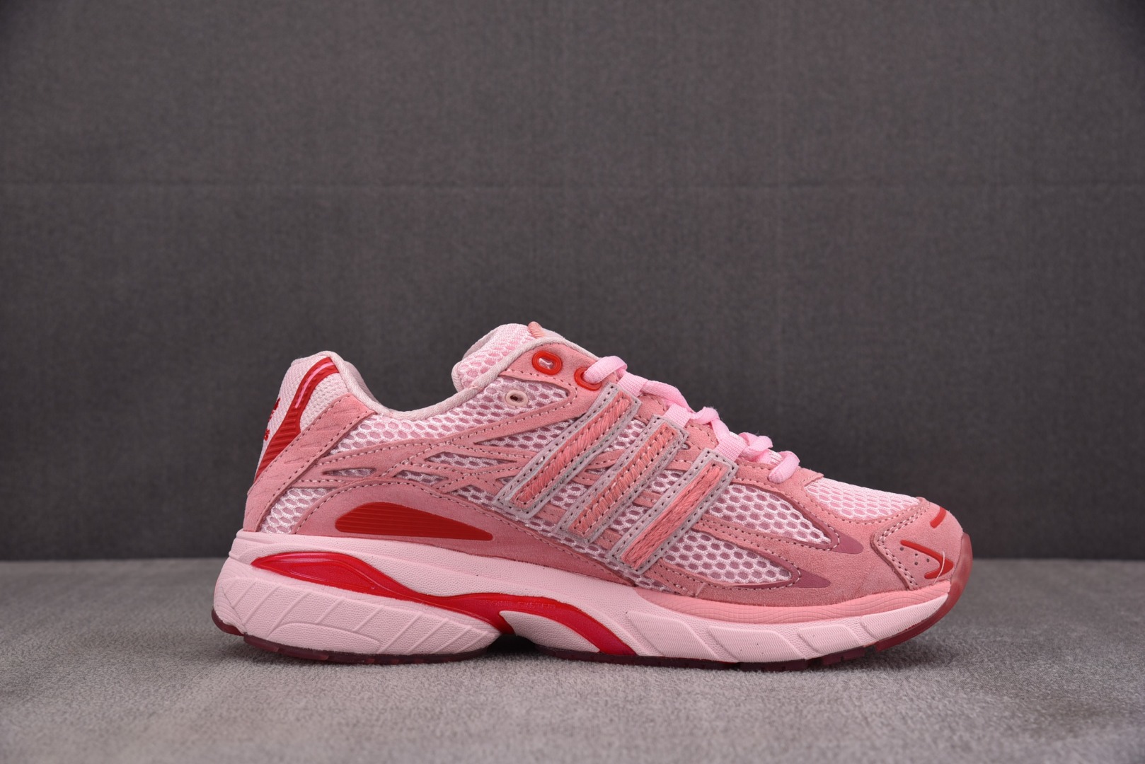 Originals 尺码35-45

纯原版出品-UNheardof x AD Adistar Cush