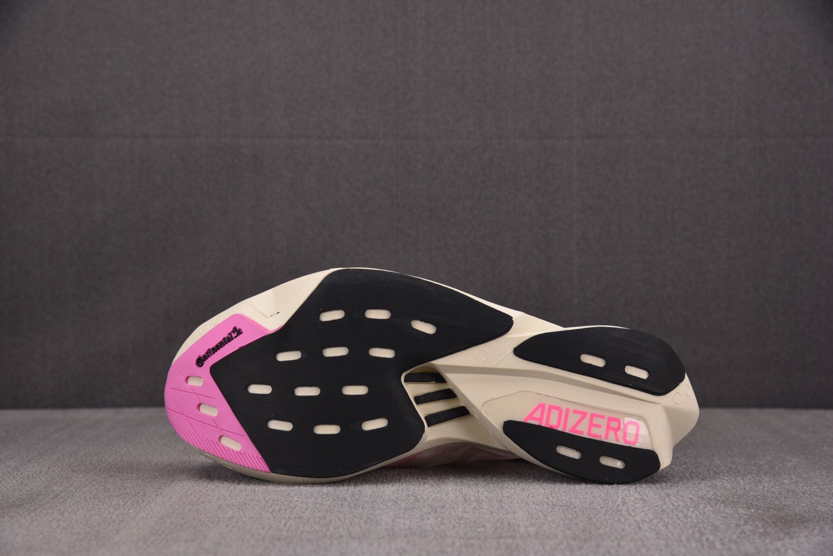 Adizero 尺码36-40

纯原版出品-Adizero Adios Pro 3 Sakura 樱花