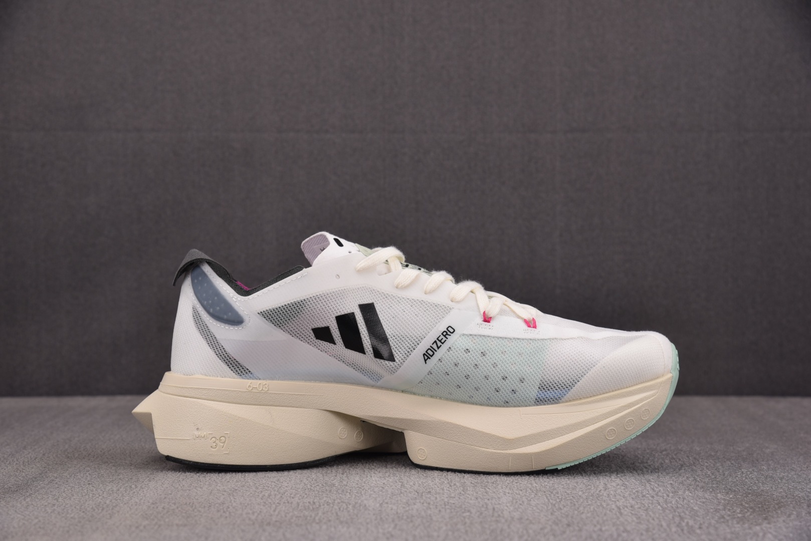 Adizero 尺码36-45

纯原版出品-Adizero Adios Pro 3 White Nig