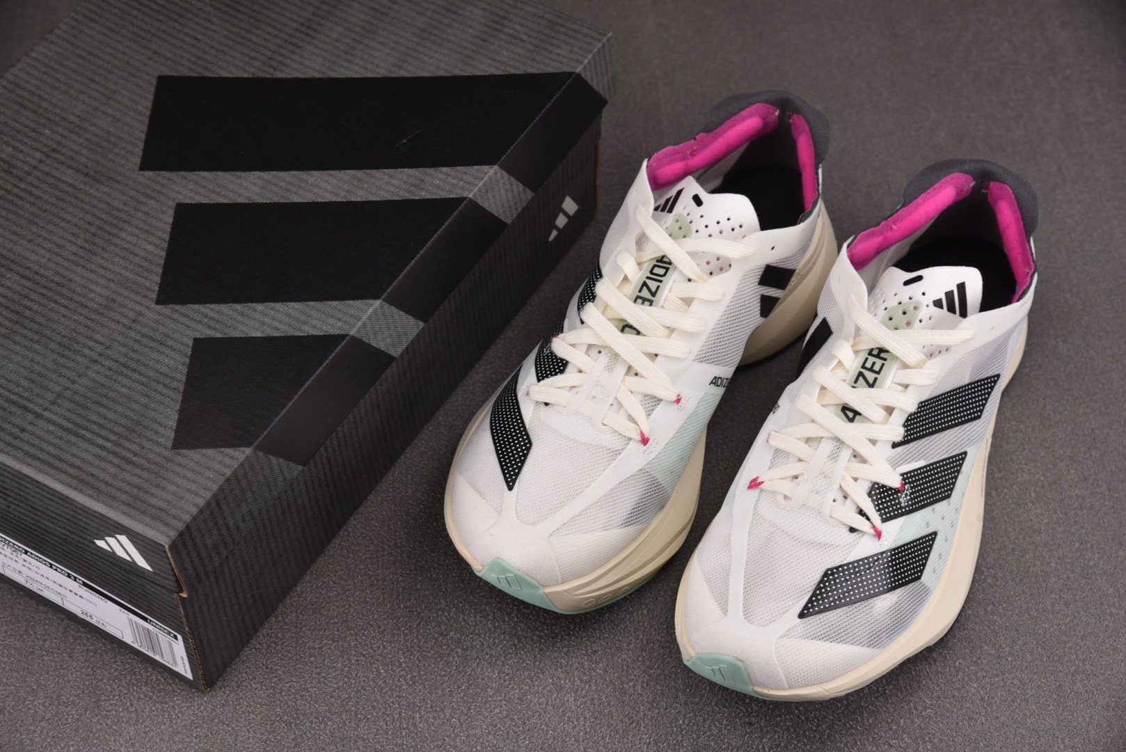 Adizero 尺码36-45

纯原版出品-Adizero Adios Pro 3 White Nig