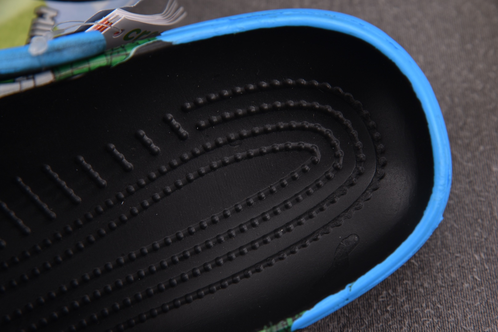  Crocs Classic Clog 全幅印花 蓝绿色尺码：M4（36-37） M5（37-38） M