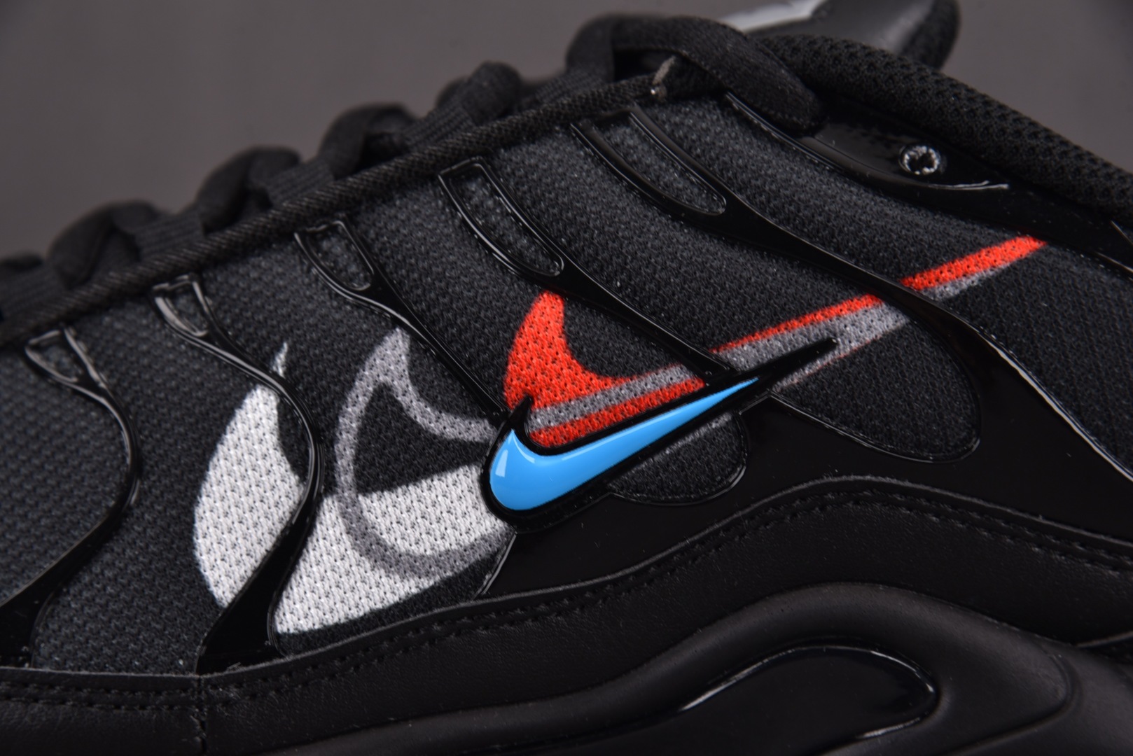 Max 尺码36-47.5

纯原版出品-NK Air Max Plus Black 黑色 FJ4224