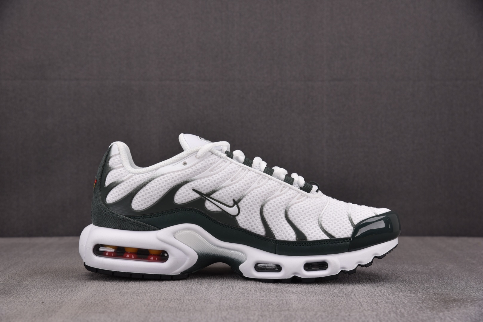 Max 尺码36-47.5

纯原版出品-NK Air Max Plus Premium White V