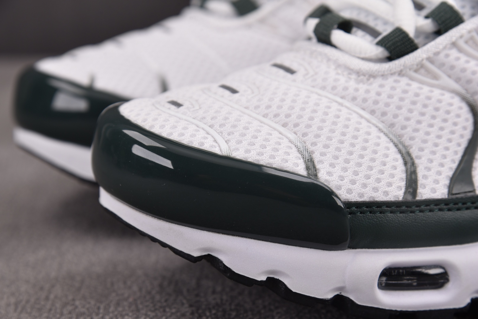 Max 尺码36-47.5

纯原版出品-NK Air Max Plus Premium White V