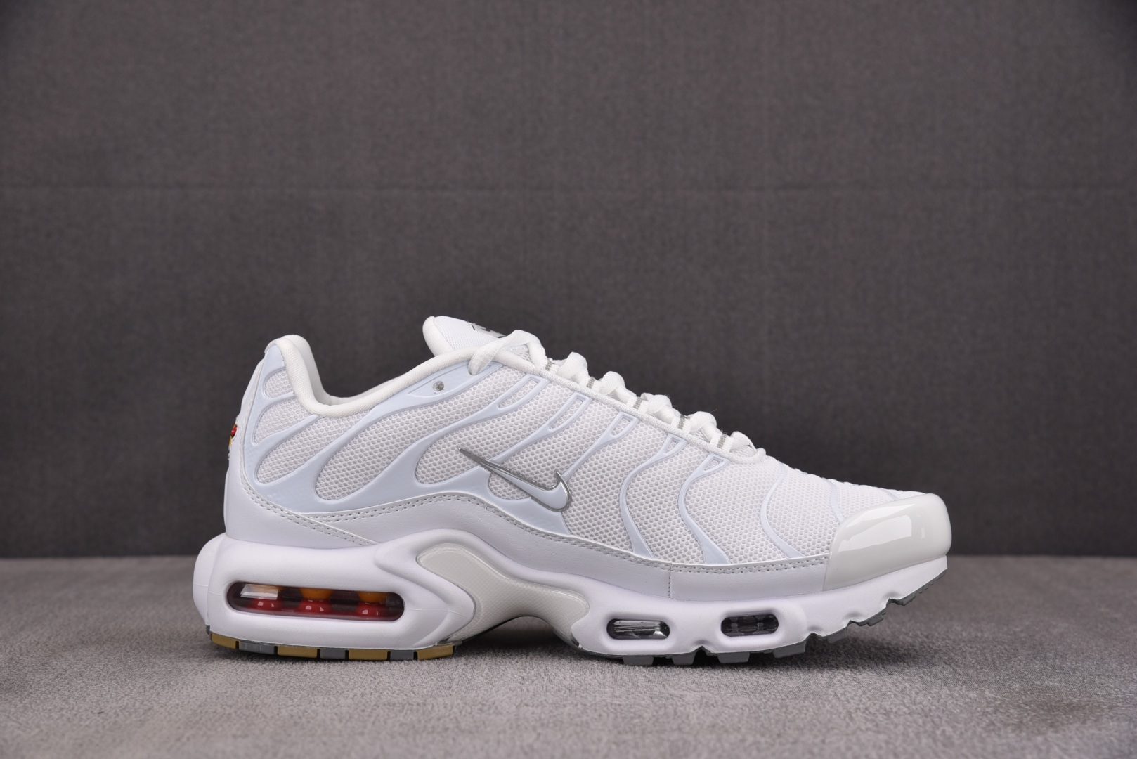 Max 尺码36-47.5

纯原版出品-NK Air Max Plus White 白色 -139 Y