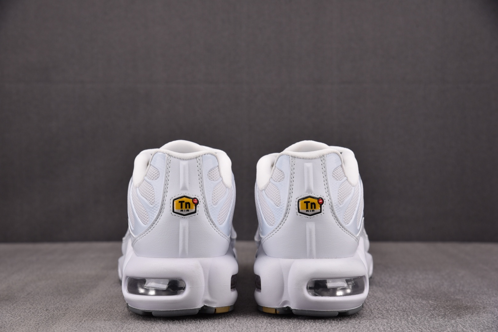 Max 尺码36-47.5

纯原版出品-NK Air Max Plus White 白色 -139 Y