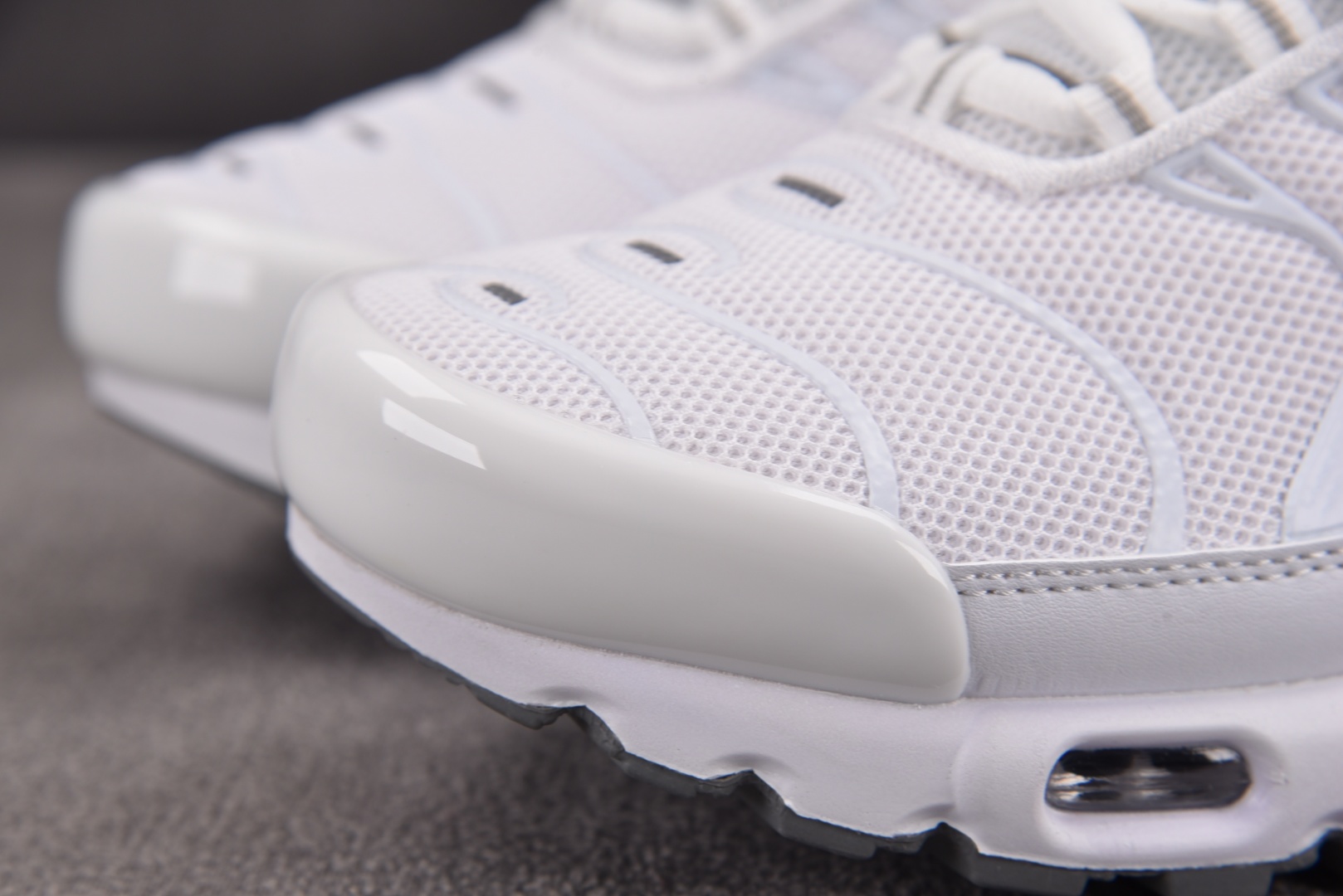 Max 尺码36-47.5

纯原版出品-NK Air Max Plus White 白色 -139 Y