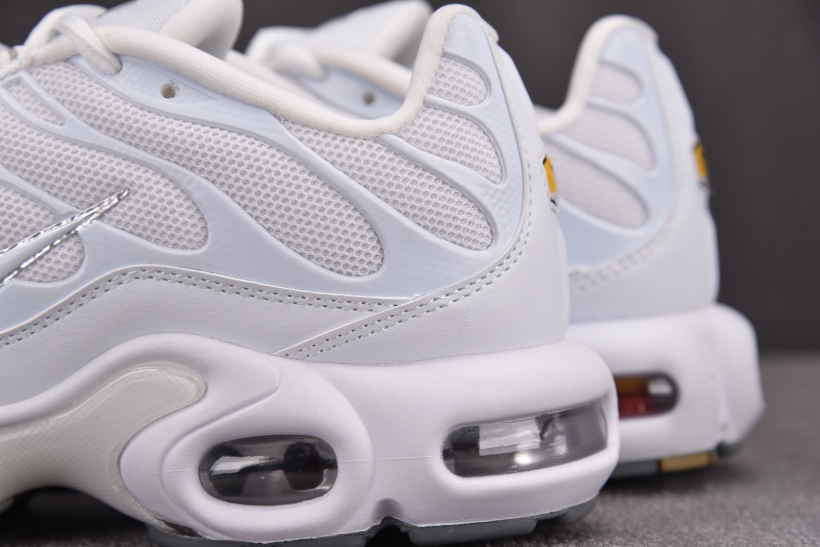 Max 尺码36-47.5

纯原版出品-NK Air Max Plus White 白色 -139 Y
