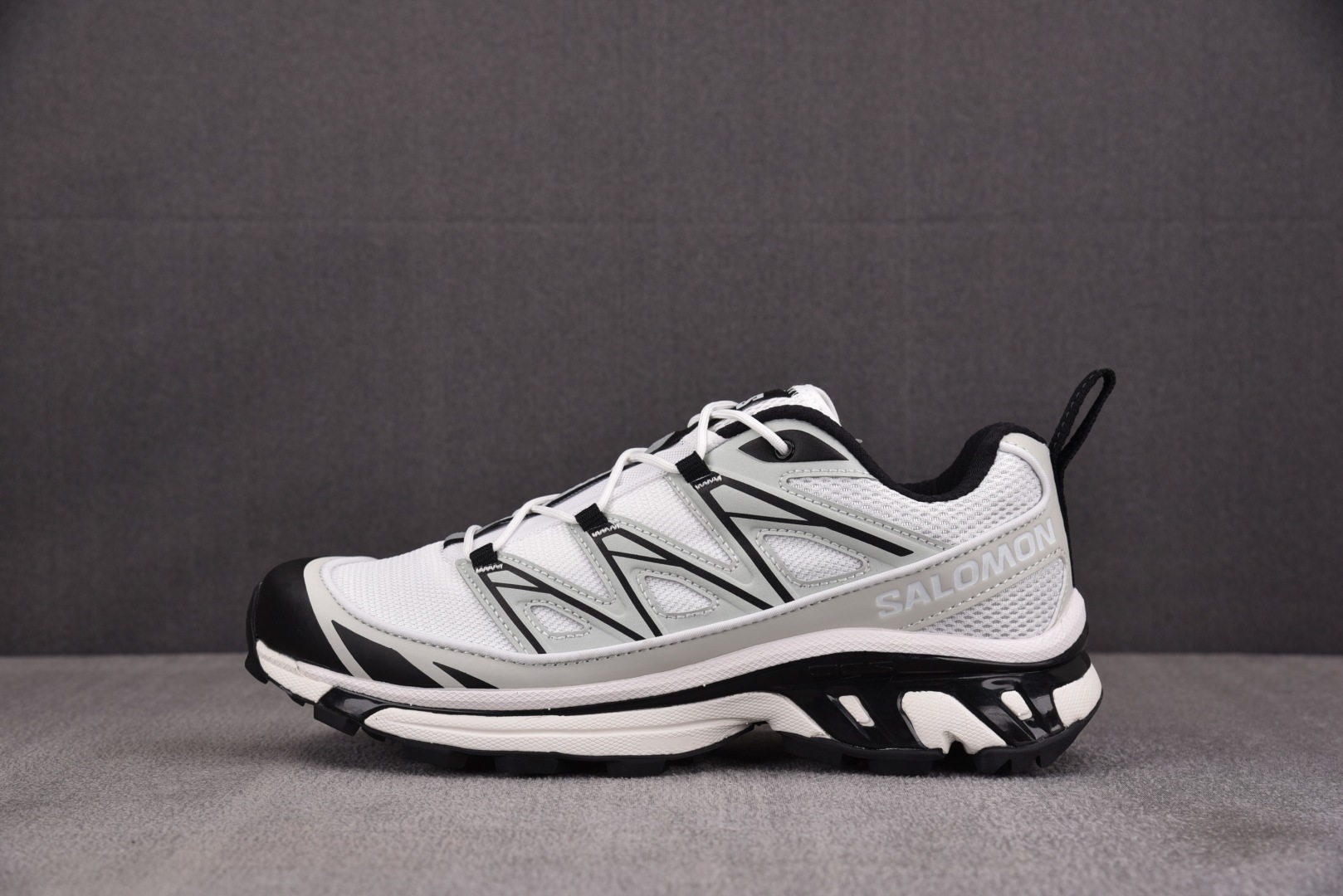 SALOMON 尺码36-46.5

纯原出品-Salomon XT-6 EXPANSE 白黑  YZ0
