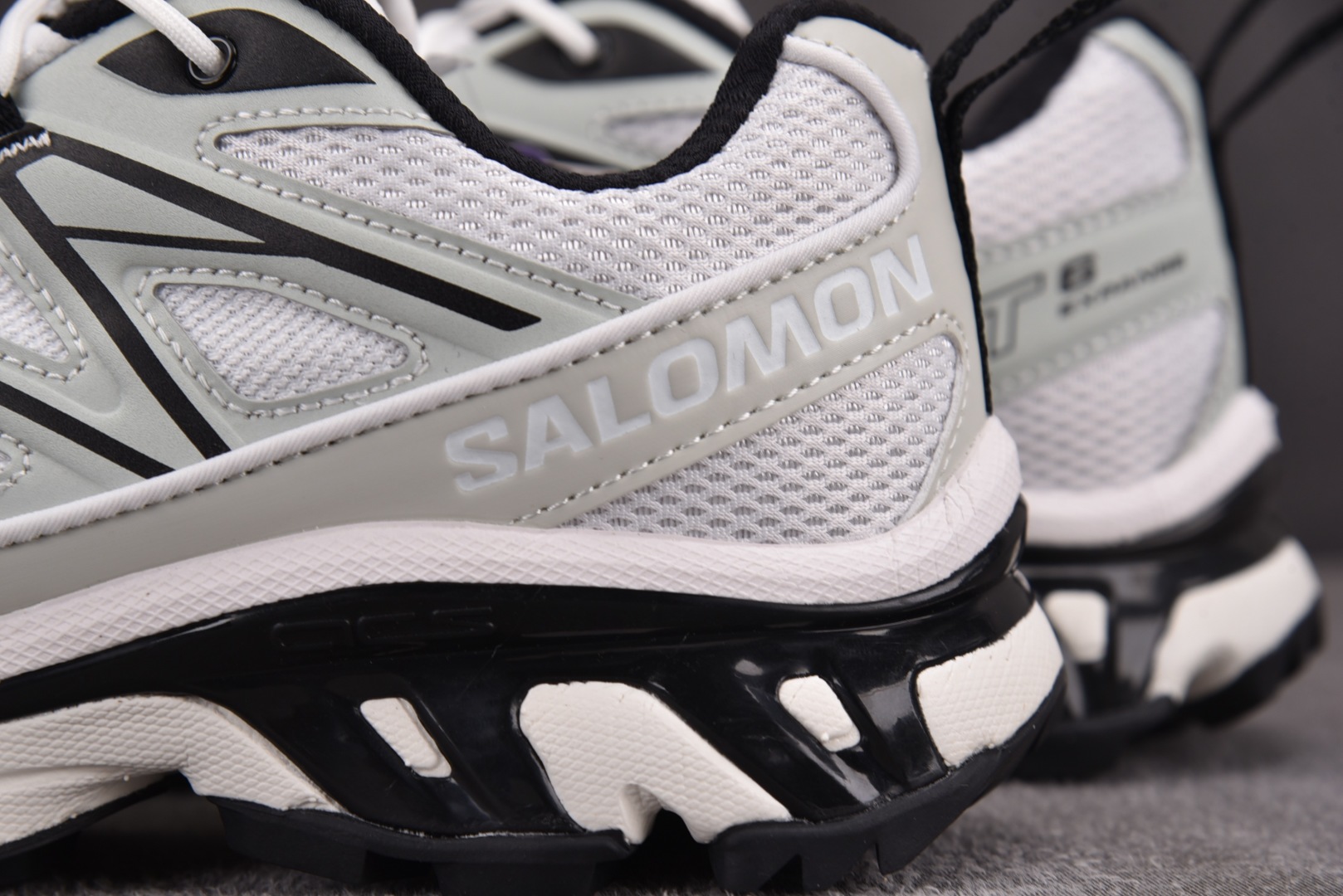 SALOMON 尺码36-46.5

纯原出品-Salomon XT-6 EXPANSE 白黑  YZ0