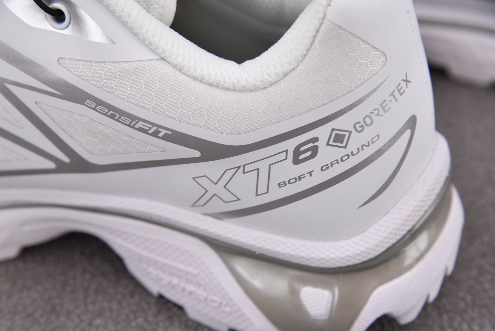 SALOMON 尺码36-46.5

纯原出品-Salomon XT-6 White Ftw Silve