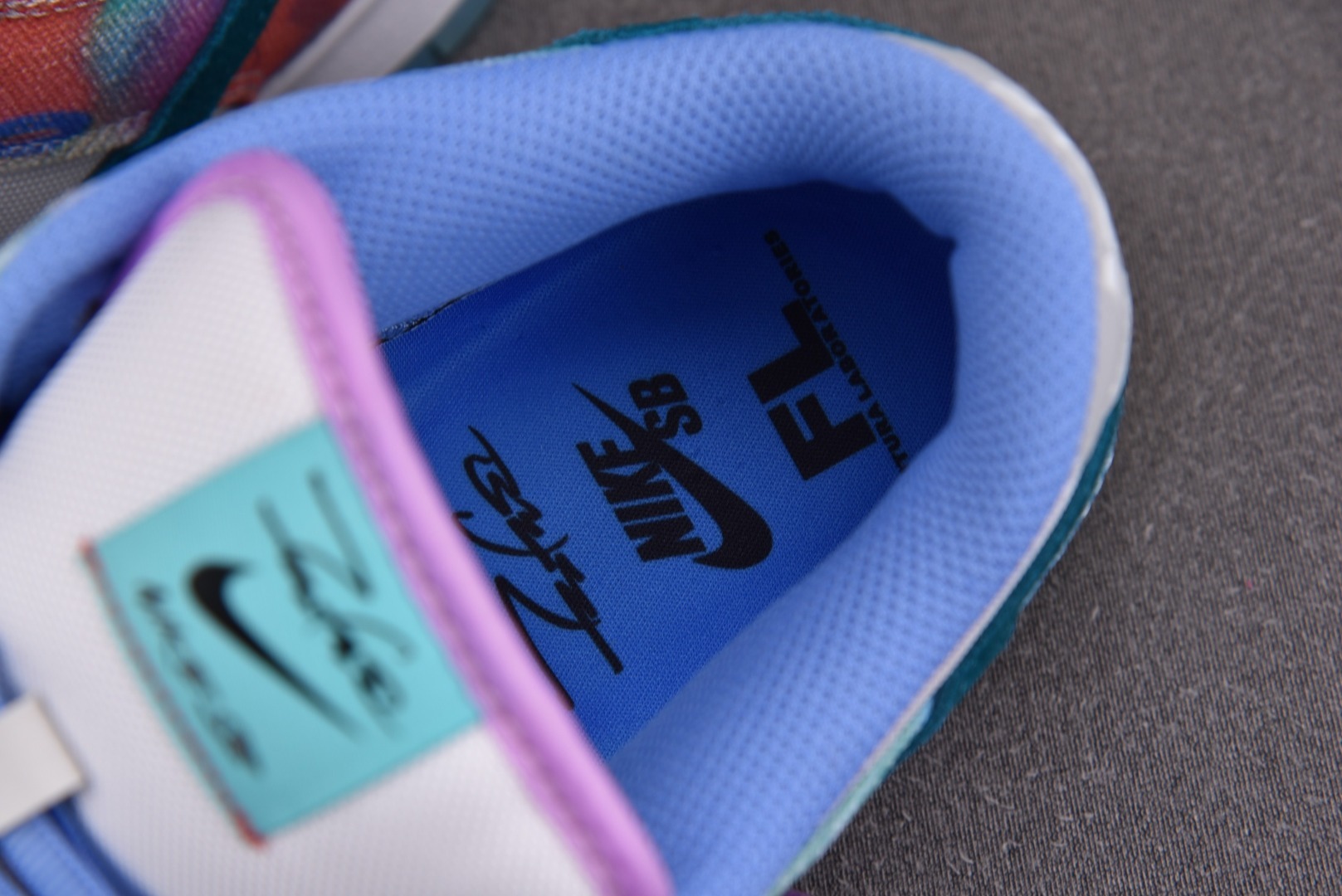 Dunk白蓝 尺码36-47.5

纯原出品-Futura Laboratories x NK Dunk