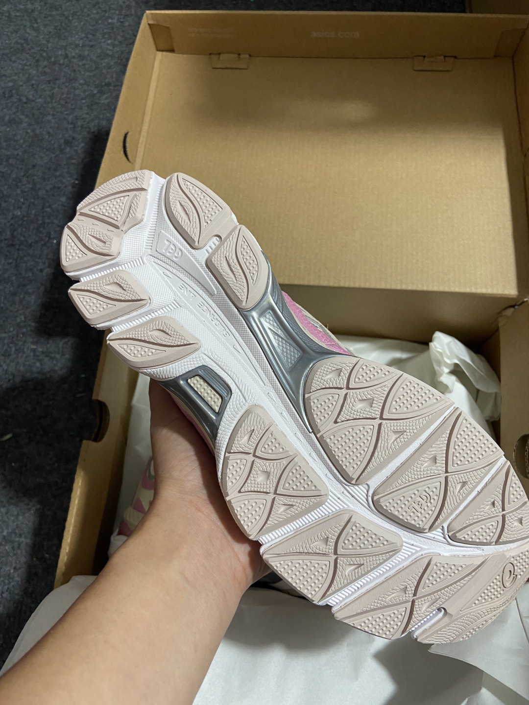  C版纯原 Asics Gel-NYC 亚瑟士运动休闲透气专业跑鞋 1203A383-104
#鞋面采