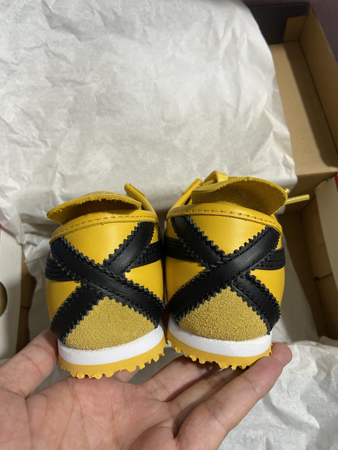Onitsuka 尺码36-46

纯原版出品-Onitsuka Tiger MEXICO 66 黄黑 