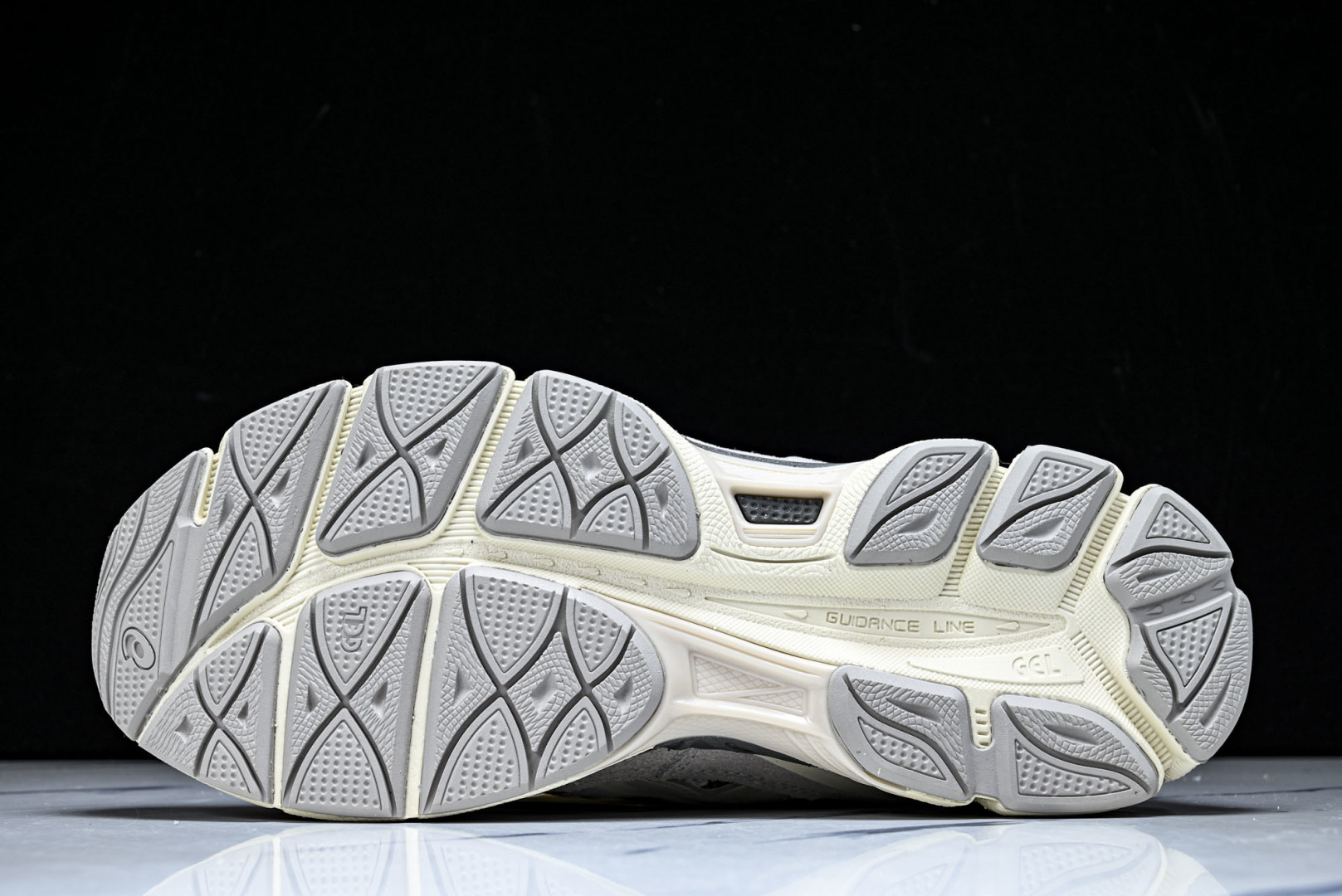 Asics 尺码36-47.5

纯原版出品-Asics Gel-NYC 亚瑟士运动休闲透气专业跑鞋 1