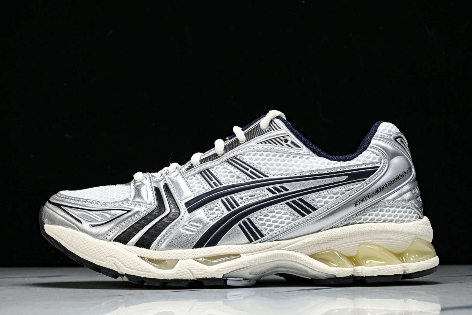 Asics 尺码36-47.5

纯原版出品-Asics Gel-Kayano 14 复古舒适 低帮 休