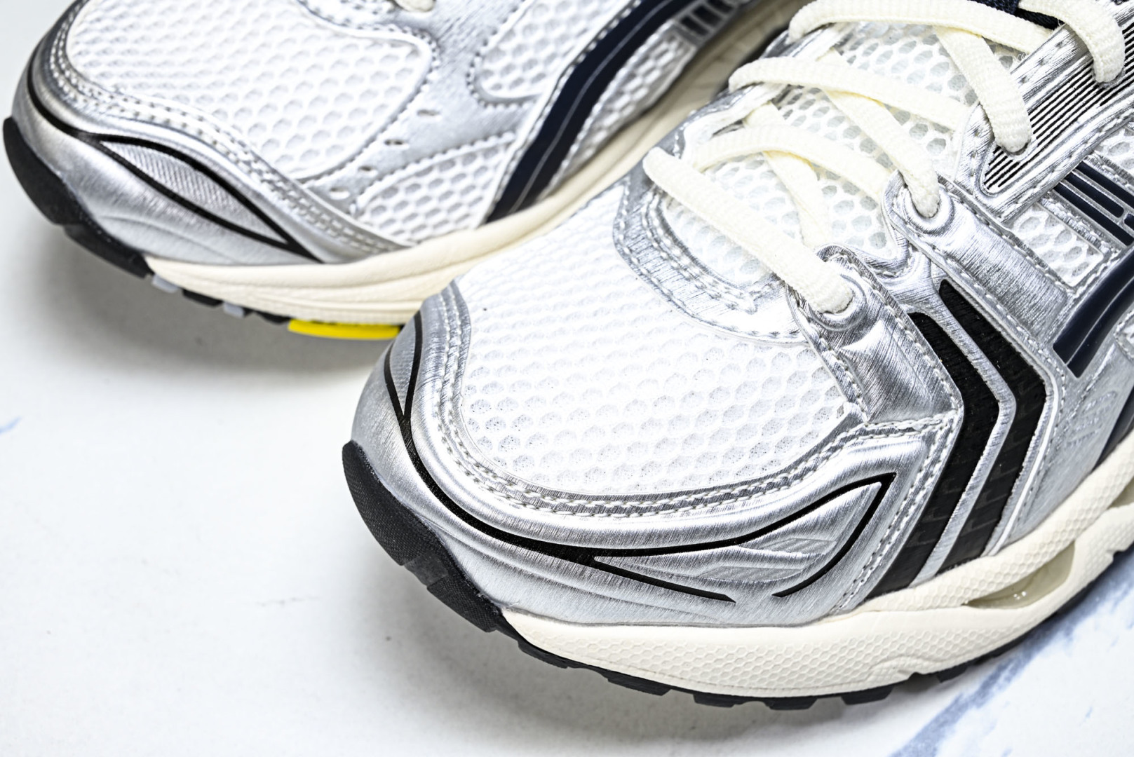 Asics 尺码36-47.5

纯原版出品-Asics Gel-Kayano 14 复古舒适 低帮 休