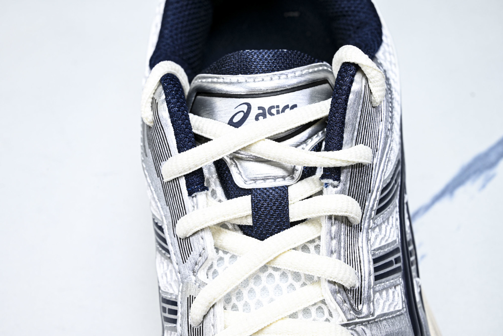 Asics 尺码36-47.5

纯原版出品-Asics Gel-Kayano 14 复古舒适 低帮 休