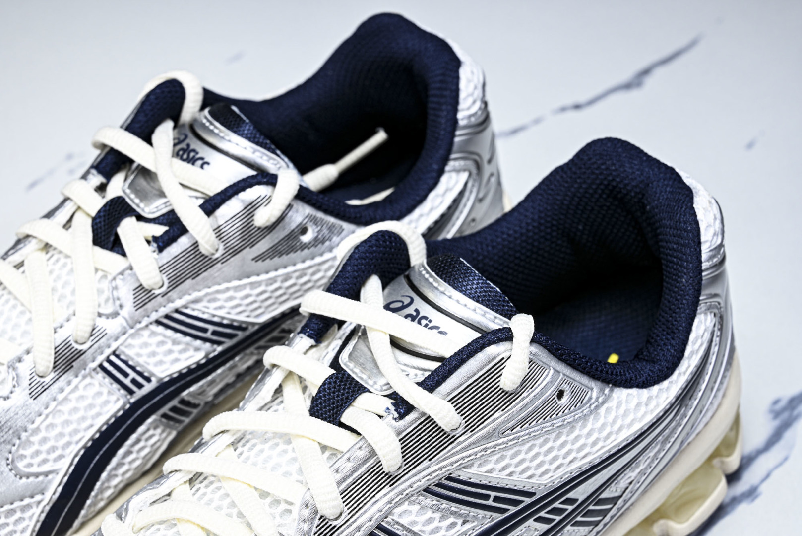 Asics 尺码36-47.5

纯原版出品-Asics Gel-Kayano 14 复古舒适 低帮 休