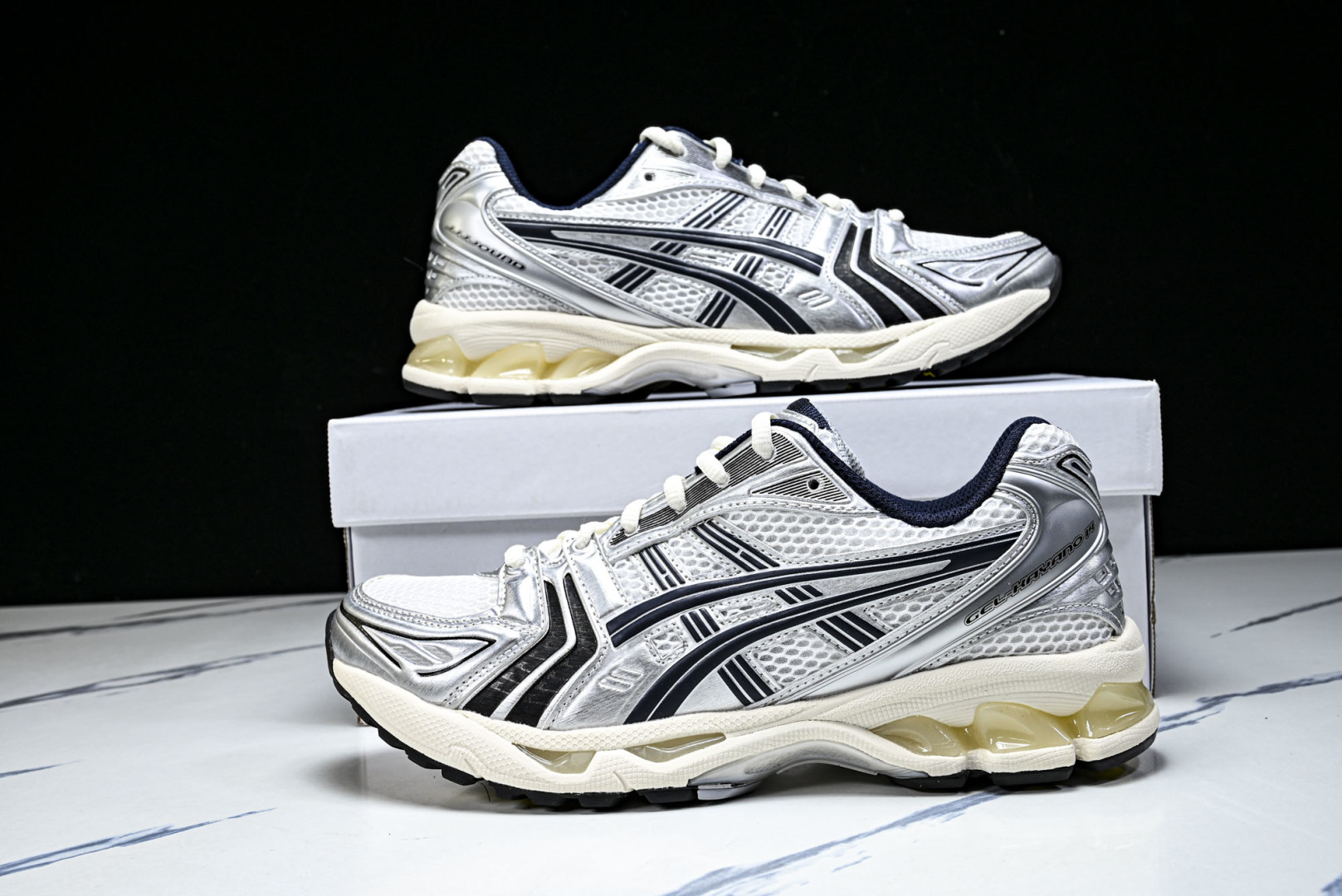 Asics 尺码36-47.5

纯原版出品-Asics Gel-Kayano 14 复古舒适 低帮 休