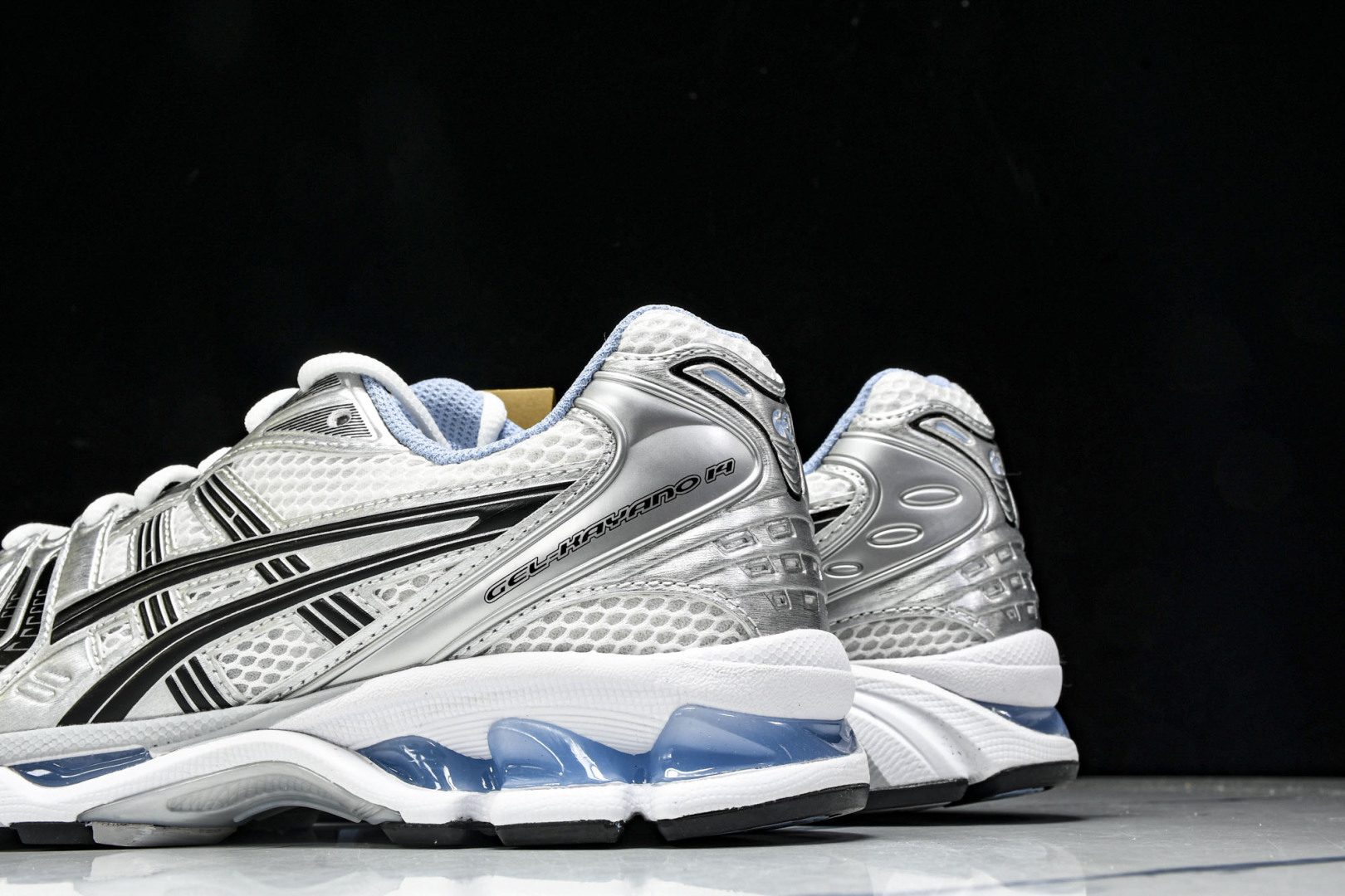 Asics 尺码36-47.5

纯原版出品-Asics Gel-Kayano 14 复古舒适 低帮 休