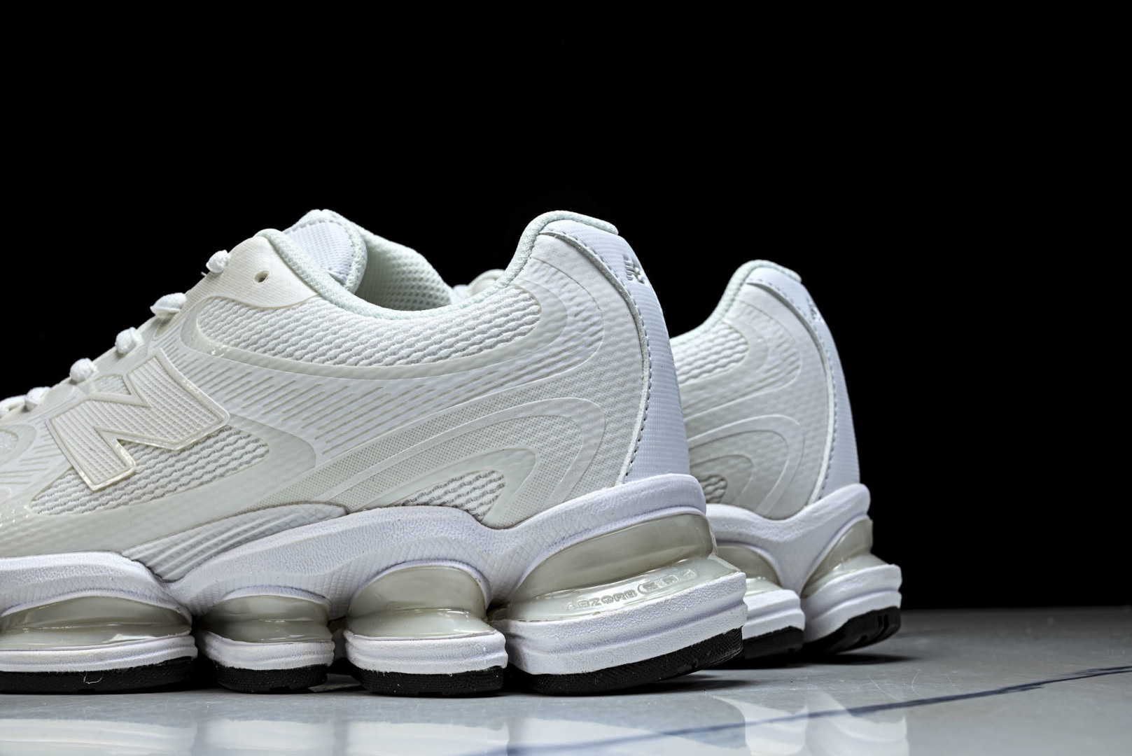 NB2000 尺码36-46.5

纯原版出品-New Balance 新百伦 M2000系列  时尚百