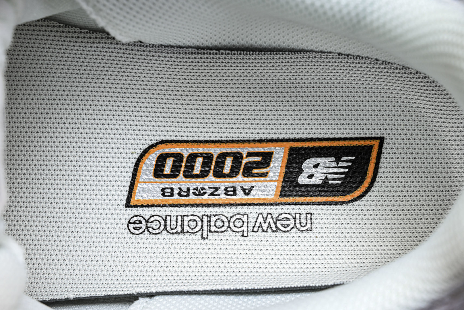 NB2000 尺码36-46.5

纯原版出品-New Balance 新百伦 M2000系列  时尚百
