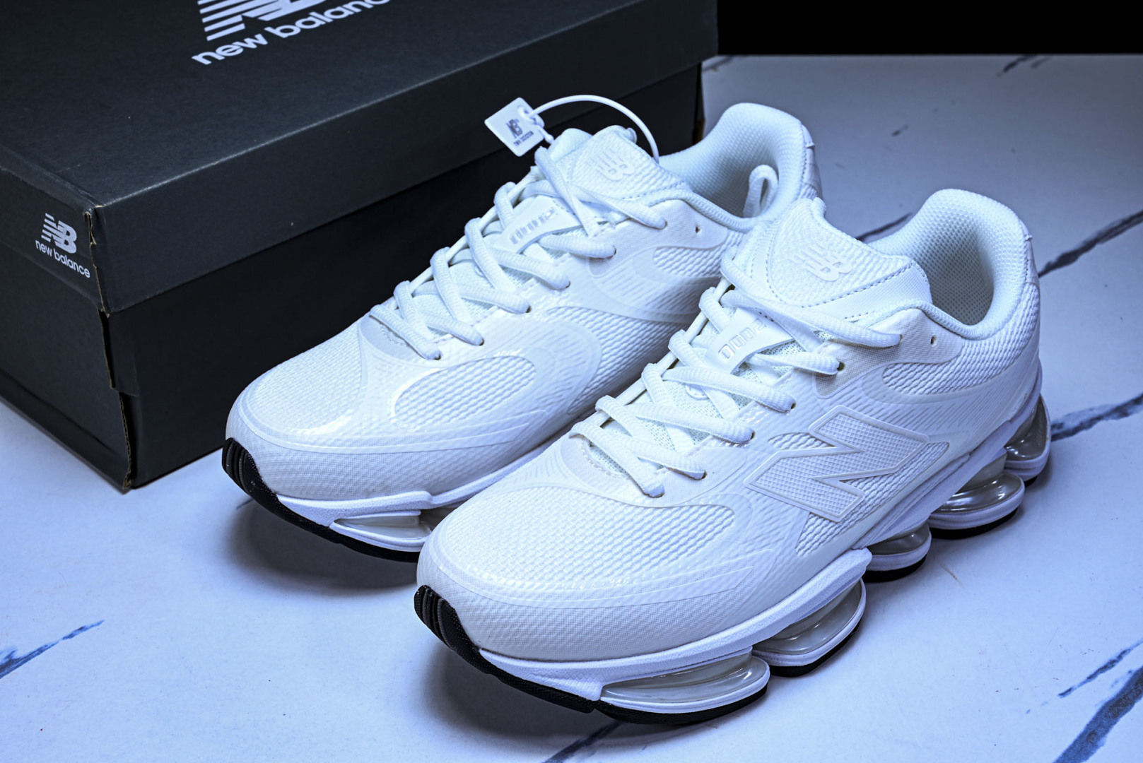 NB2000 尺码36-46.5

纯原版出品-New Balance 新百伦 M2000系列  时尚百